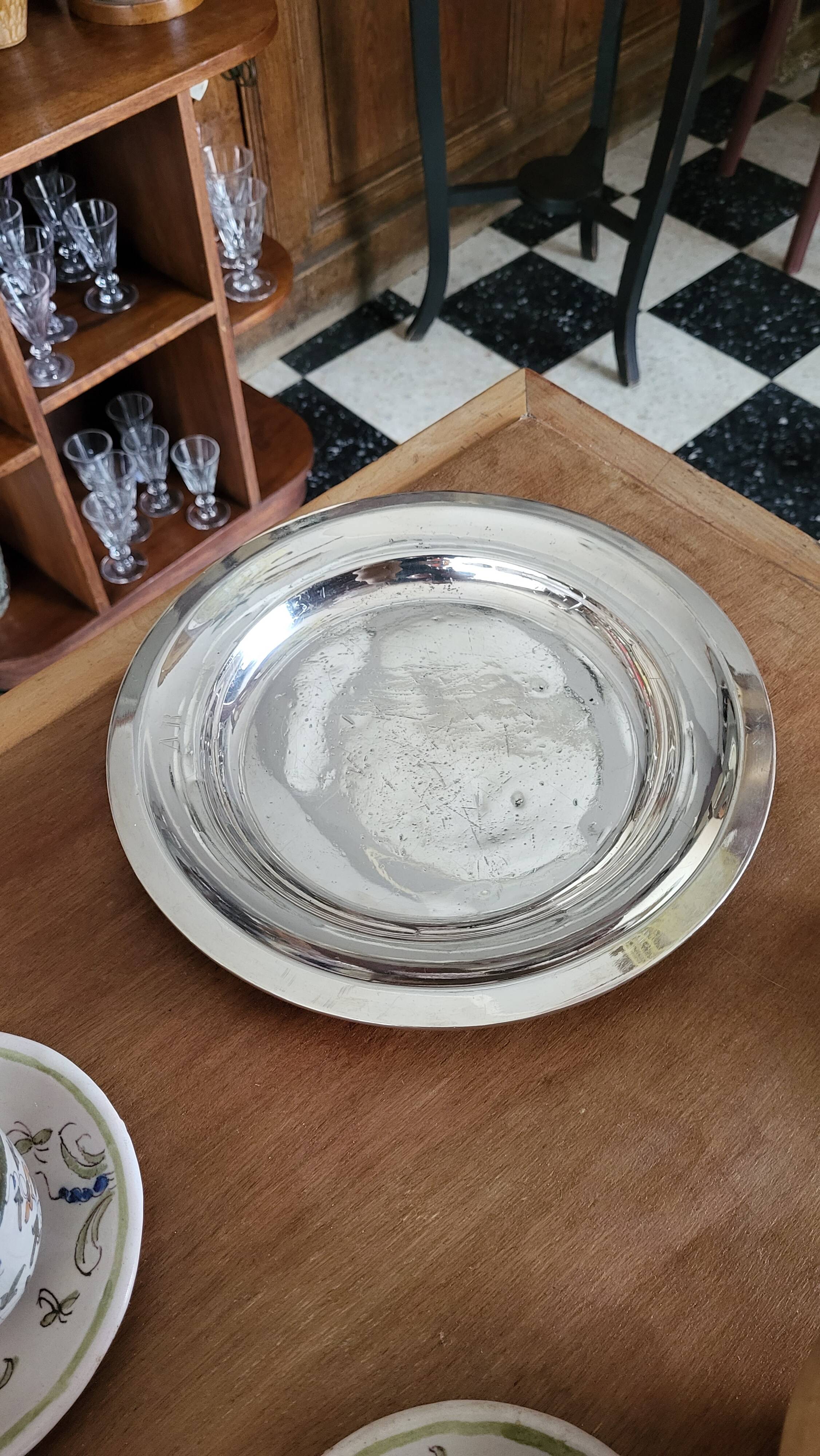 Plat en métal argenté  Christofle