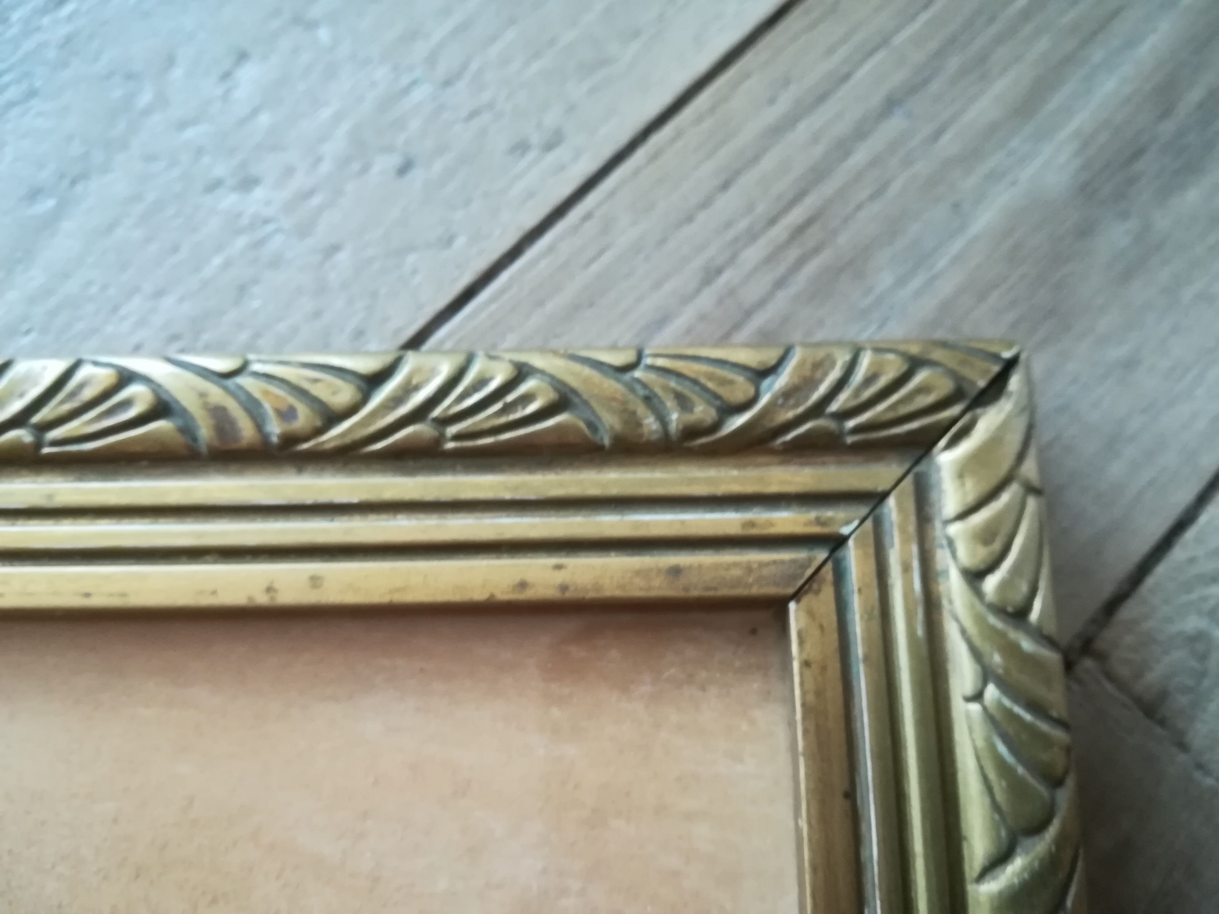 Painting pastel flowers