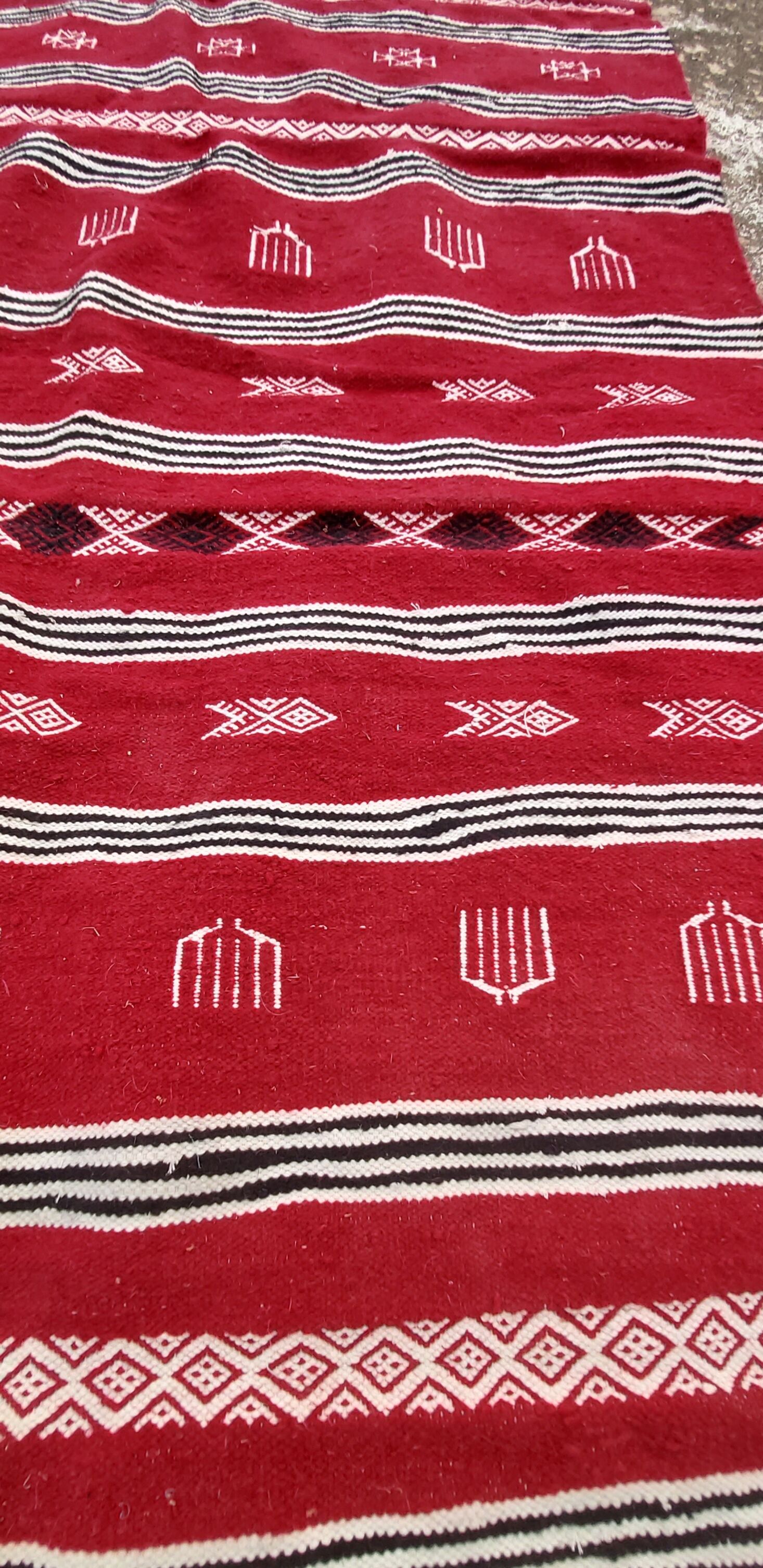 Traditional Berber handmade kilim rug in pure wool 200-110cm