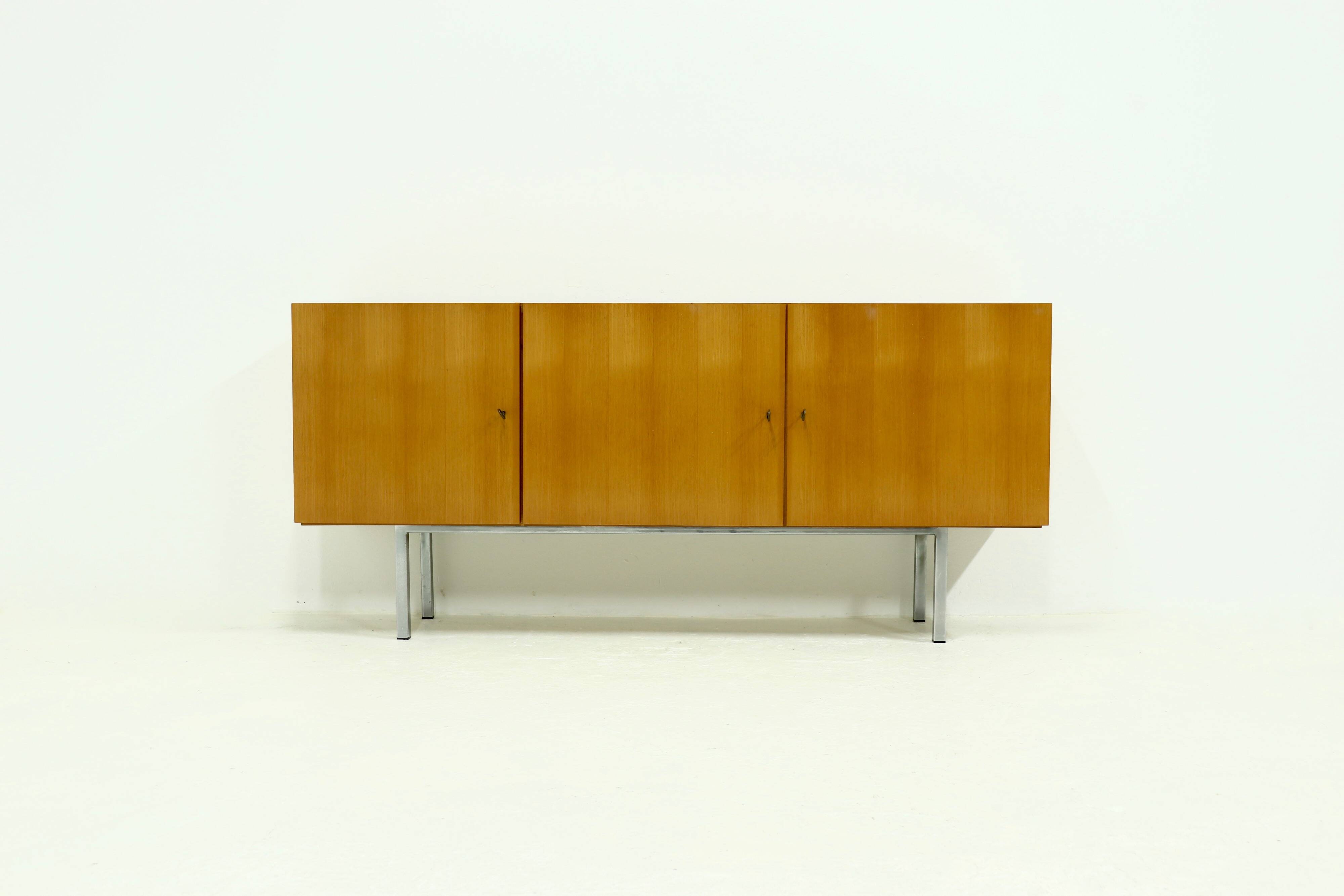Buffet minimaliste en hêtre du milieu du siècle, années 1970