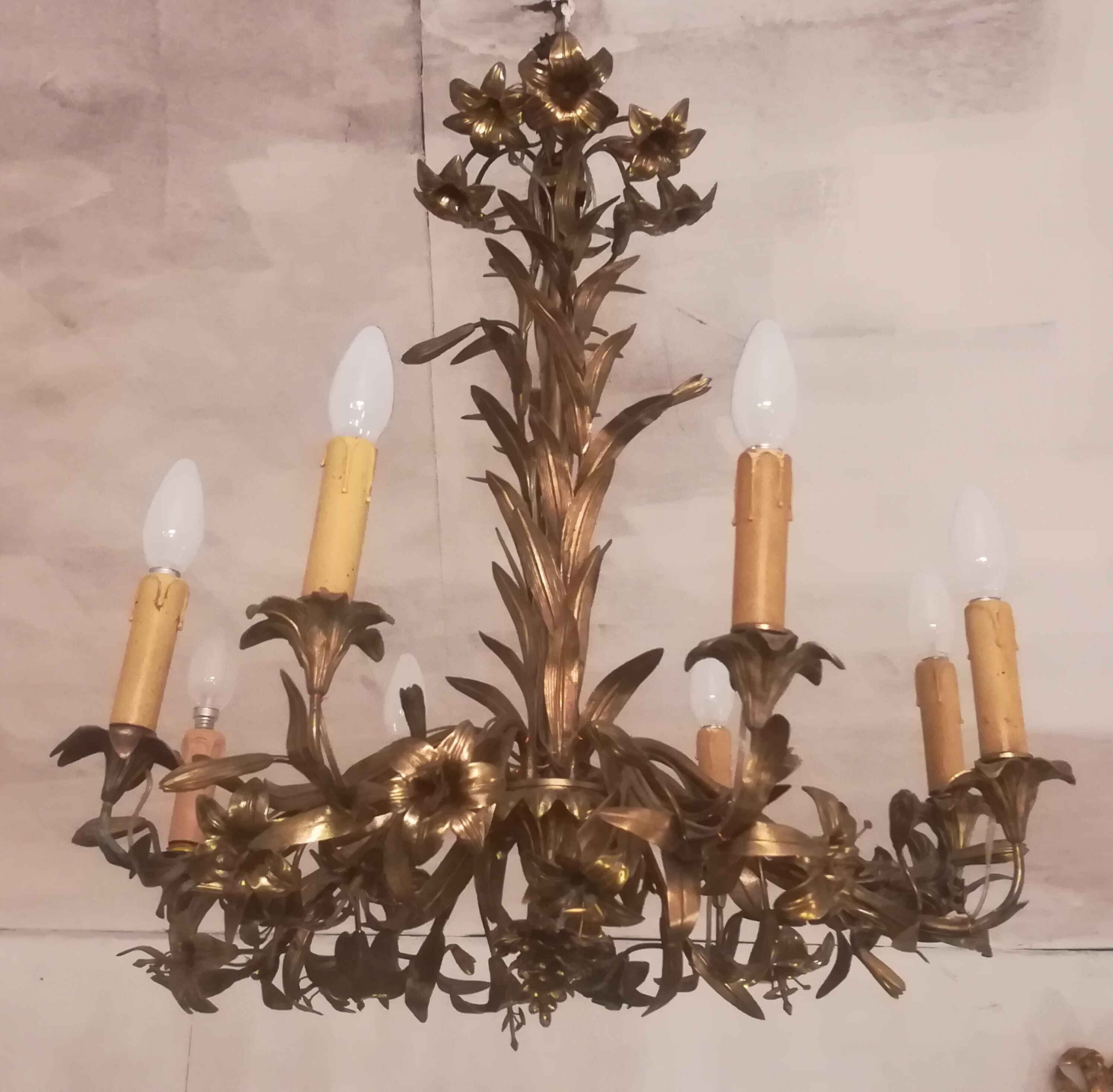 Late 19th century gilt bronze fleur-de-lis chandelier