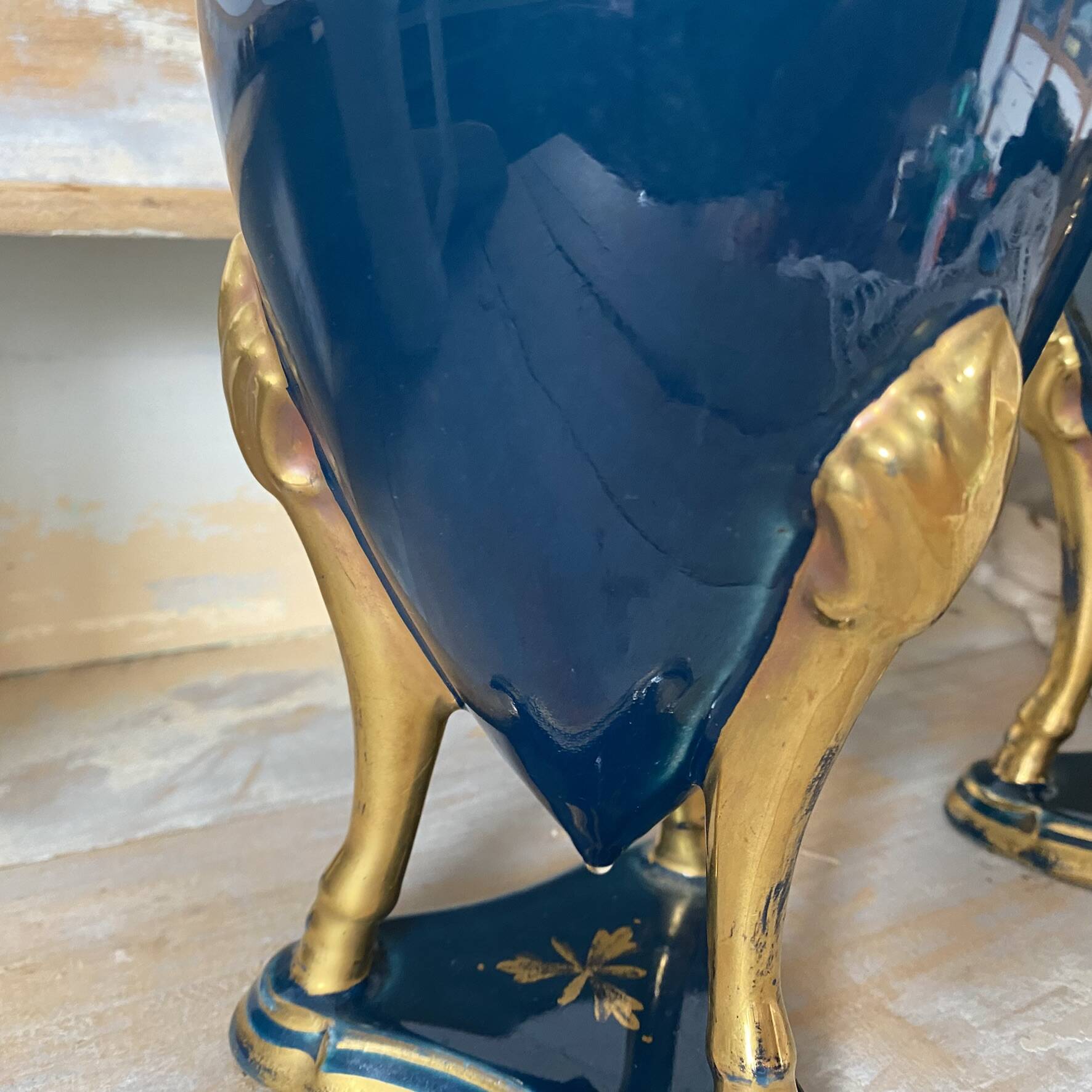 Pair of ceramic vases in Empire style