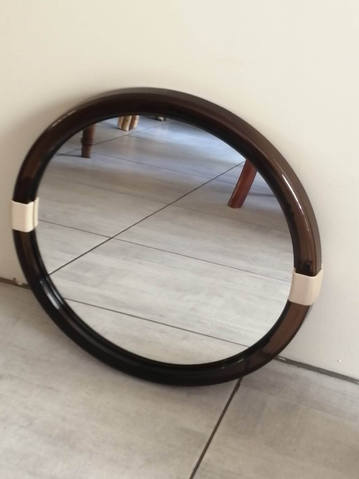 Round mirror 70s