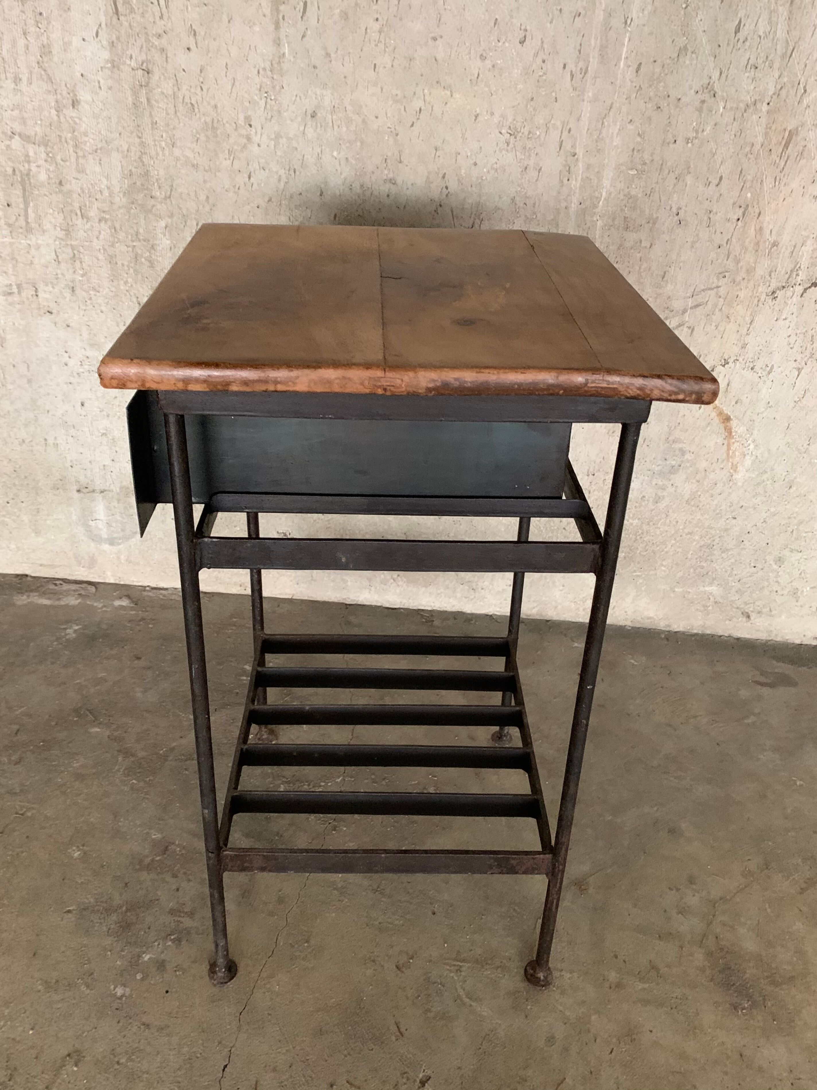 Table de chevet industrielle