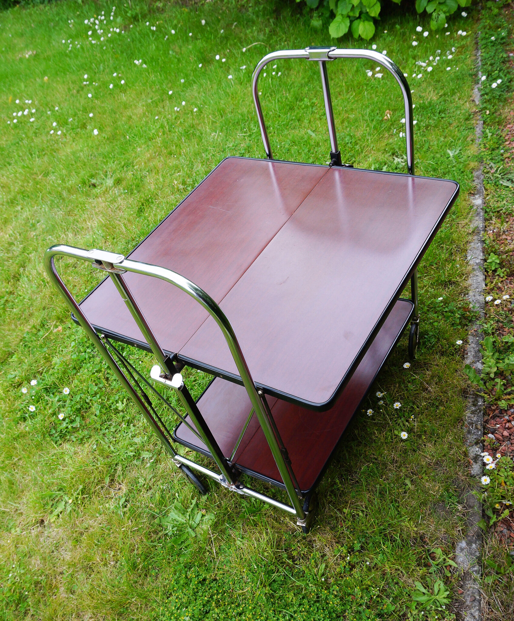 Vintage roulette service