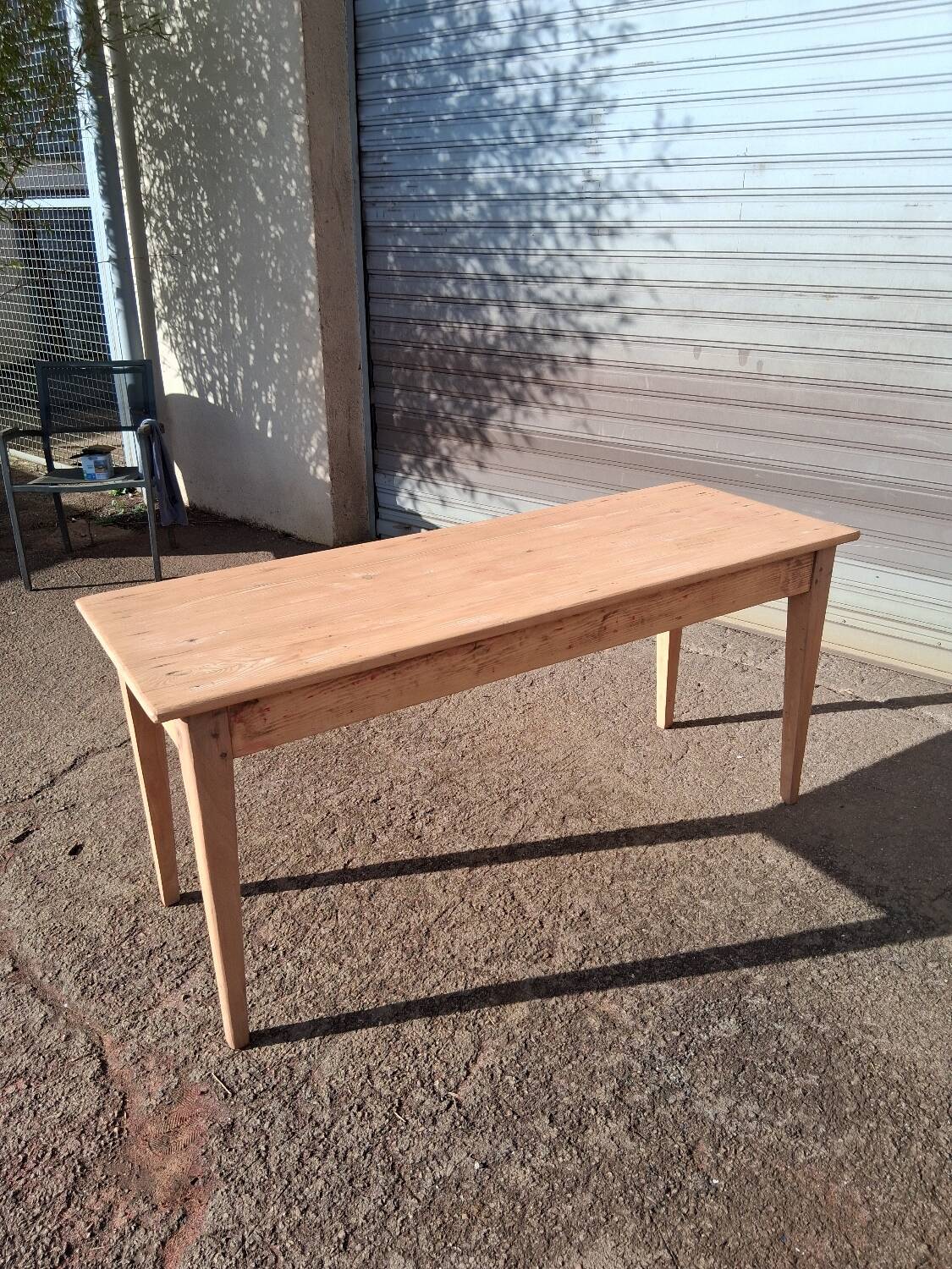 Farm table