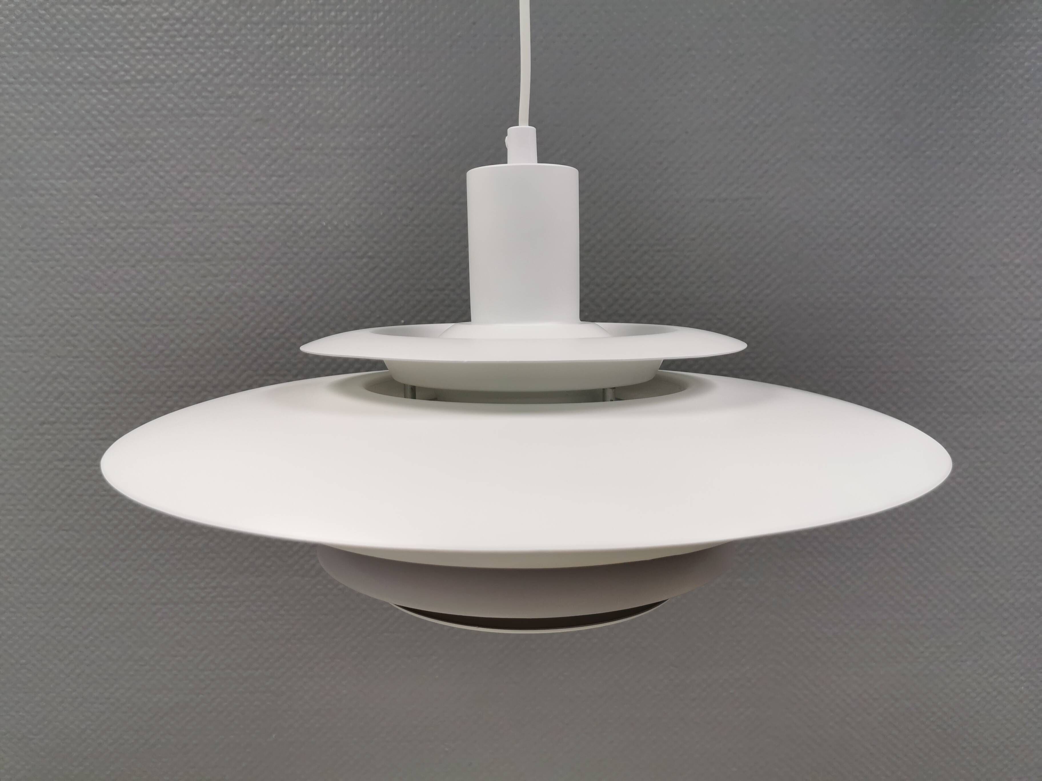 A very rare ‘Teknika’ lamp, Denmark, 1960s, model 425.