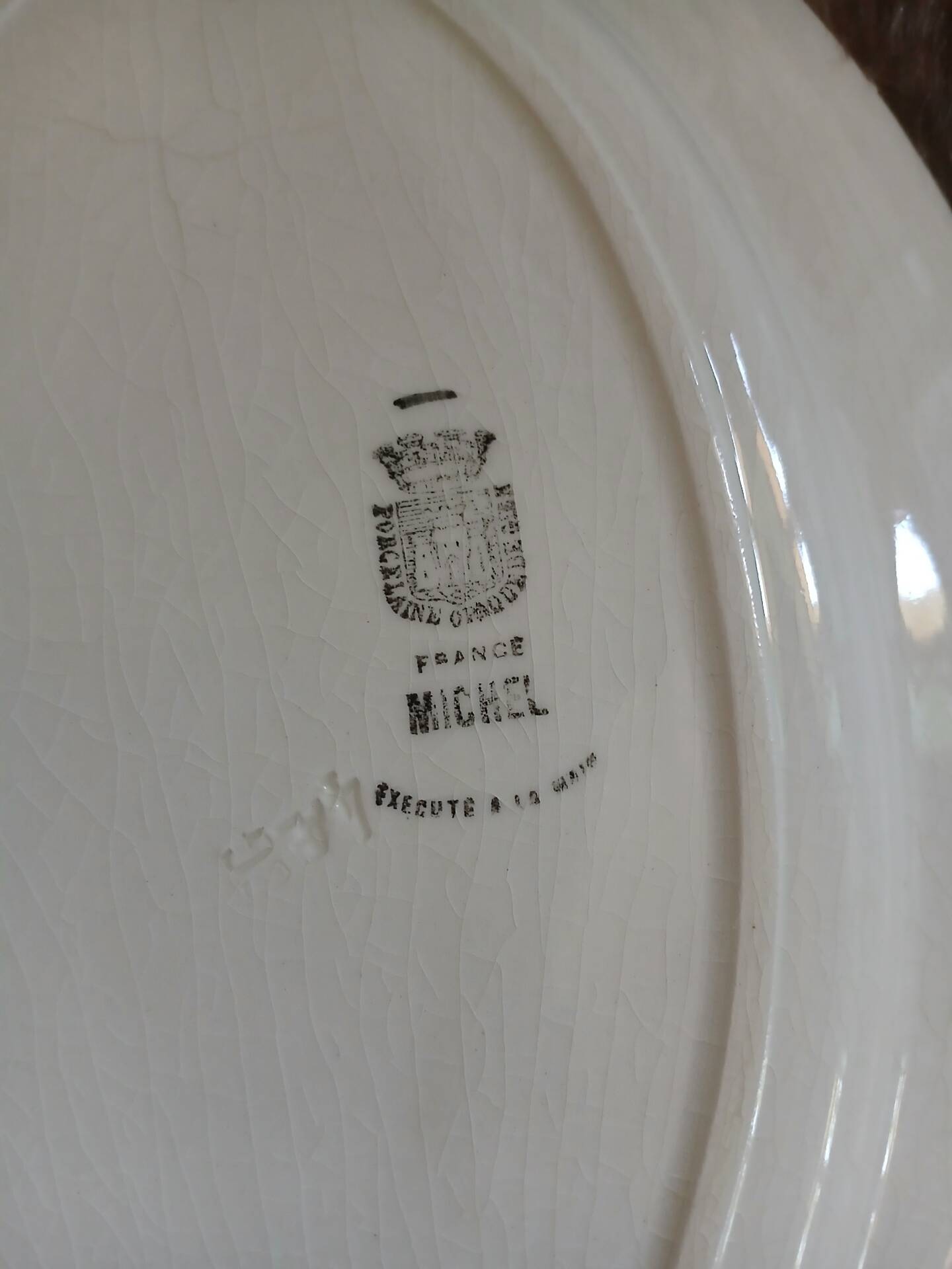 2 plats ovales anciens "Michel " de Gien 