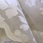 Nappe de cérémonie en organza blanc