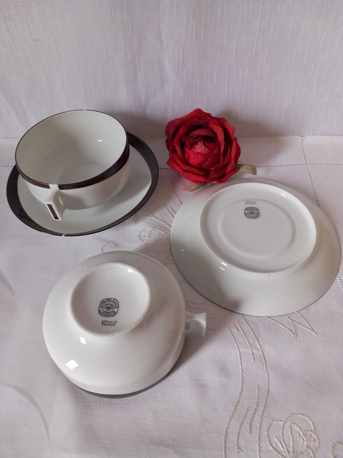 Lunch duo cups and saucers in Limoges porcelain by Lafarge.