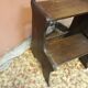 Marche pied ancien en bois