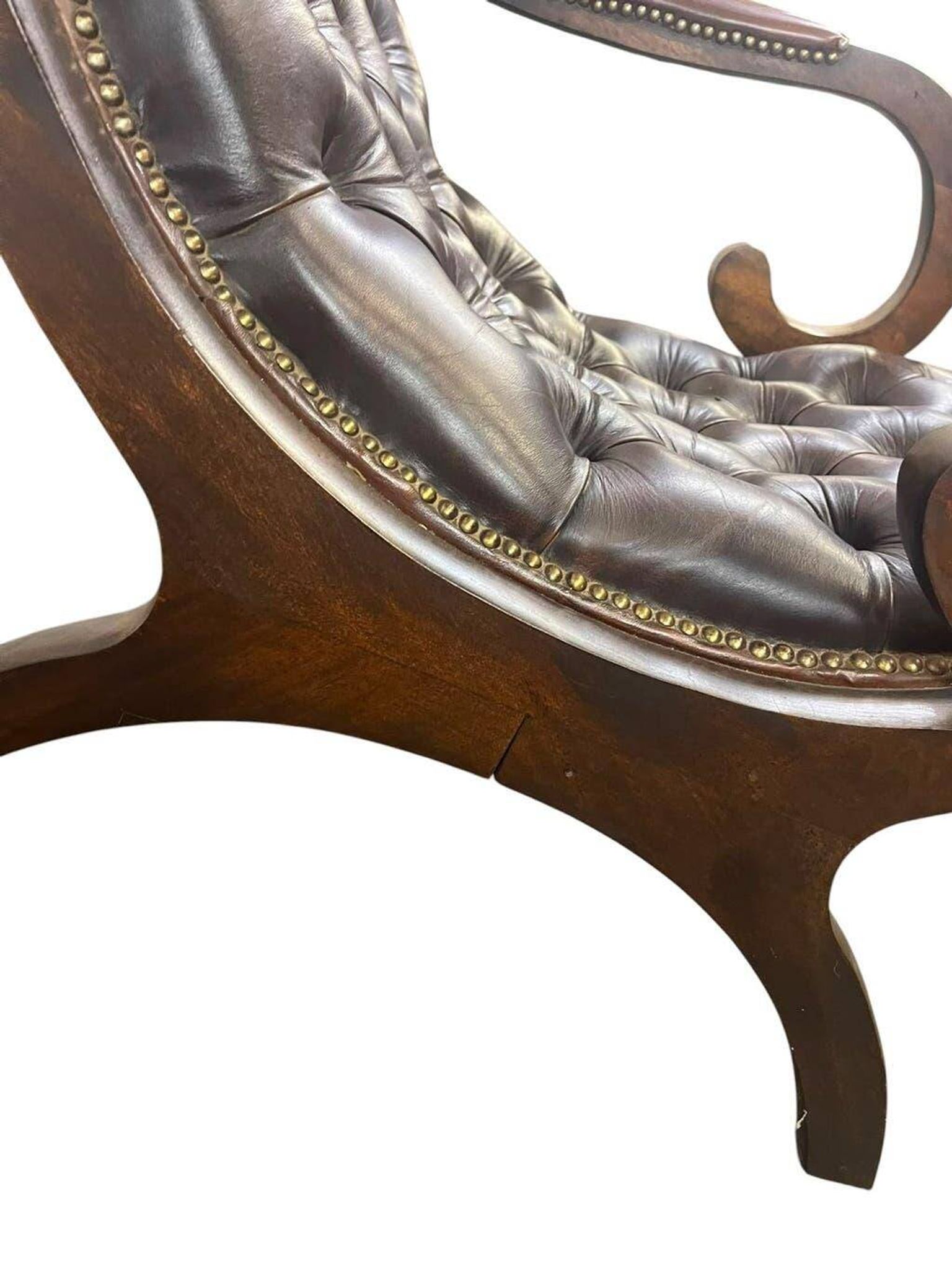 Vintage Chesterfield armchair in dark brown leather / single seat