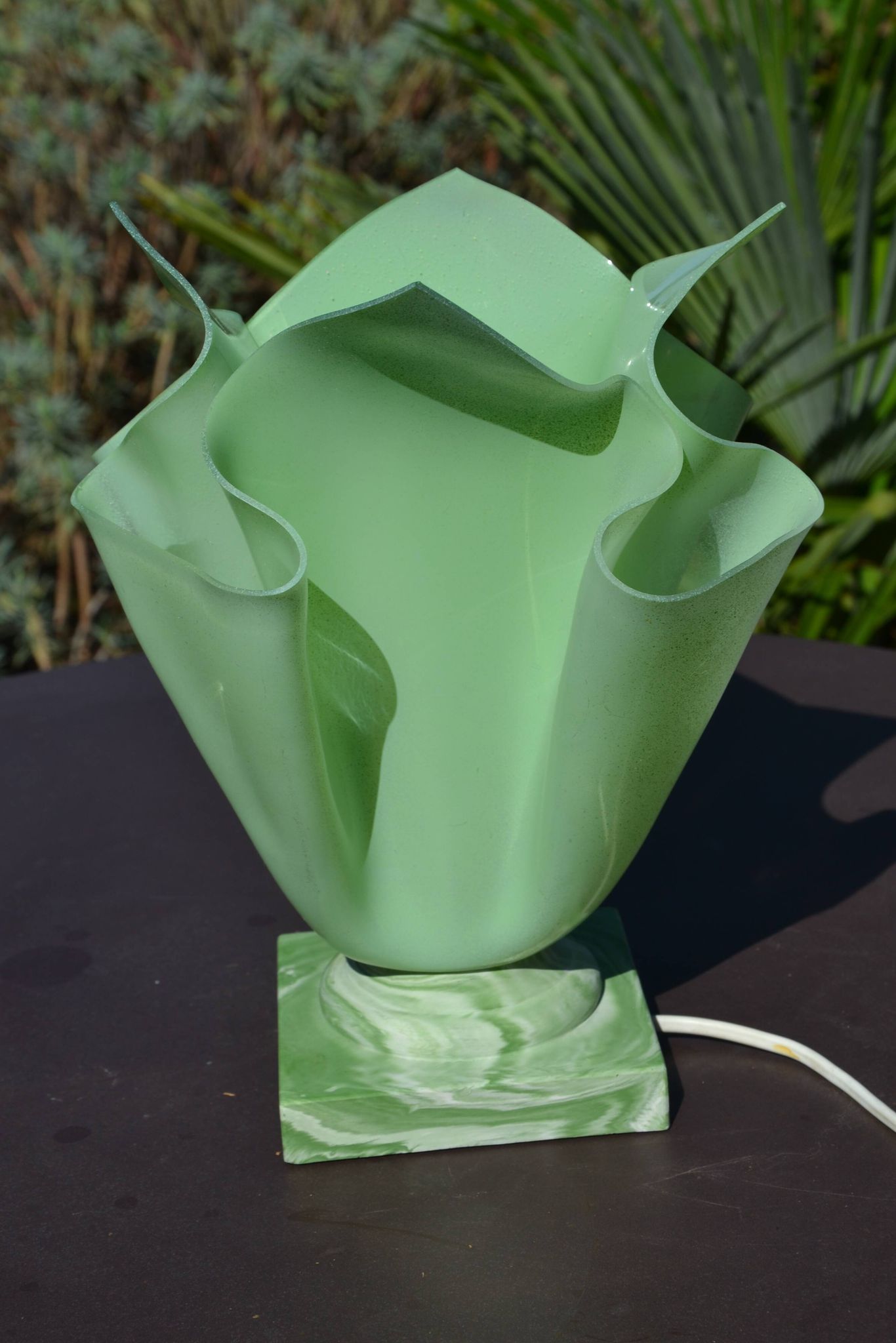 Lampe de table en Plexiglass