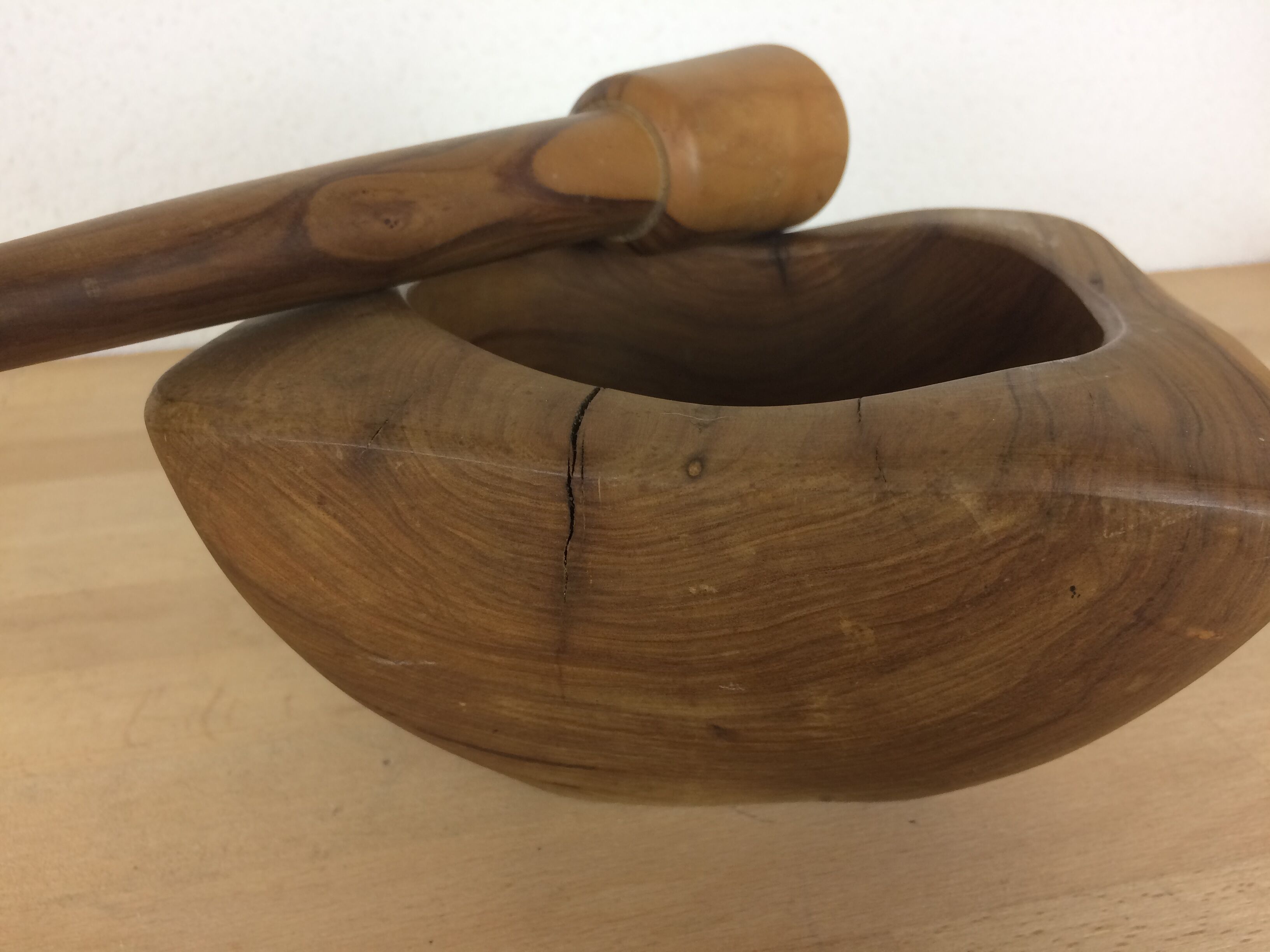 Mortier et pilon en bois d'olivier