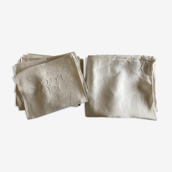 Nappe et 8 serviettes en damas de lin brodées RT vers 1900