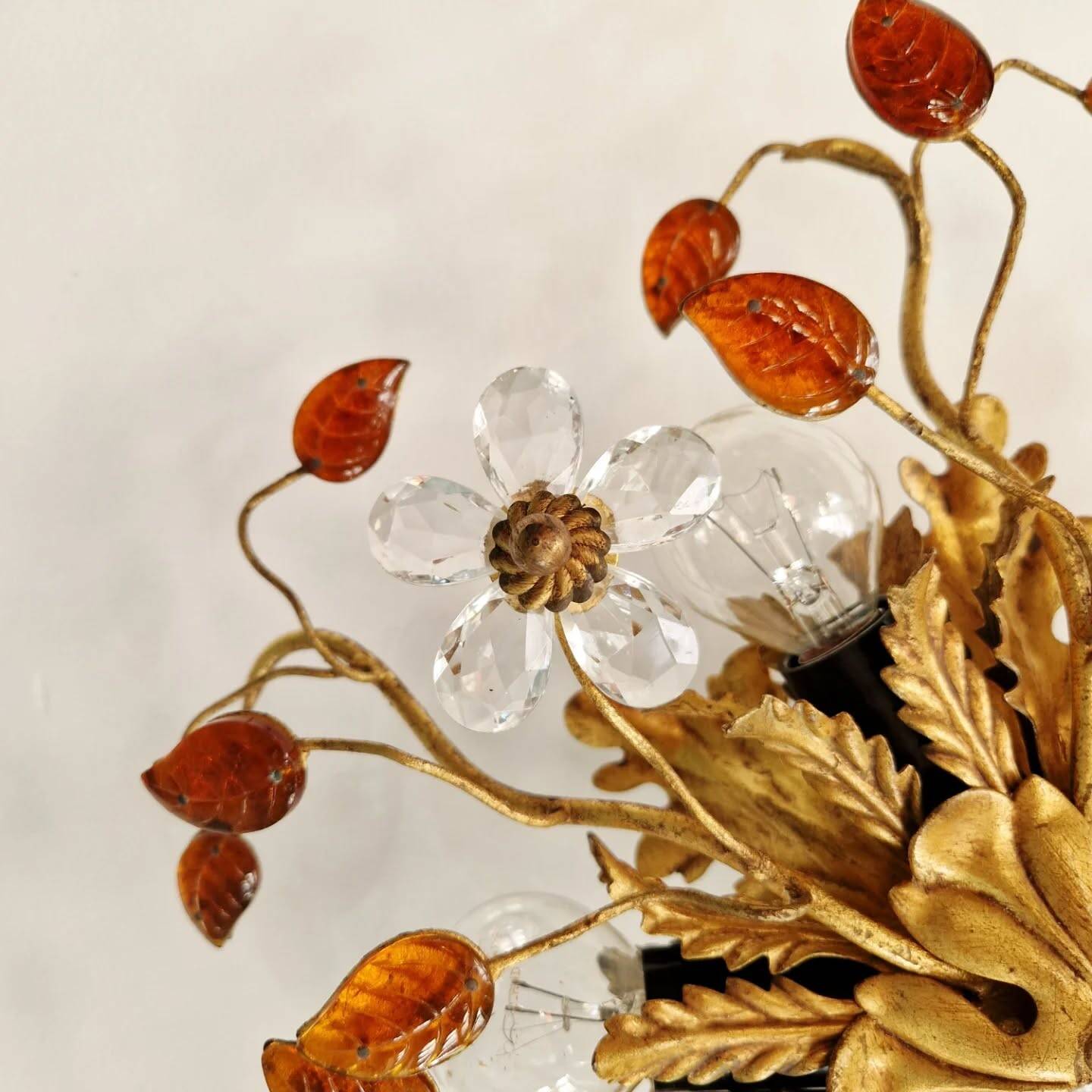 Floral ceiling light in gilded metal and crystal, Banci Firenze (Italy), 1970.