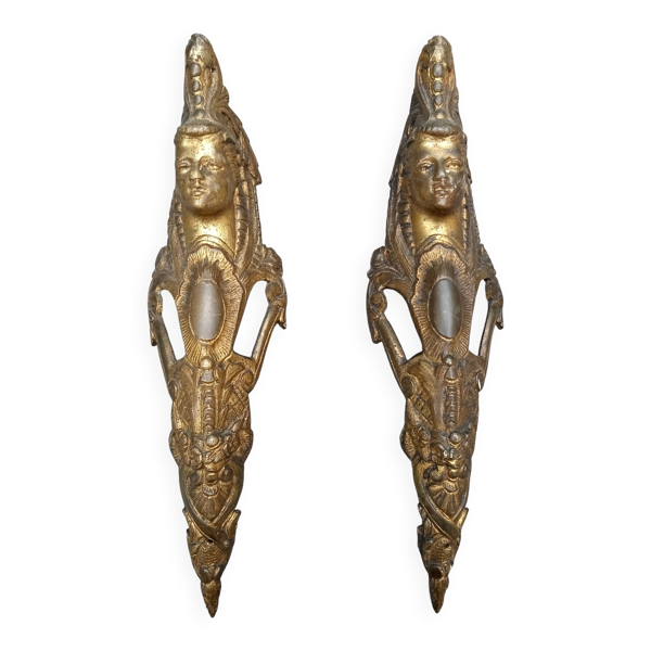 2 ornements en bronze pour meuble, XIXe siècle