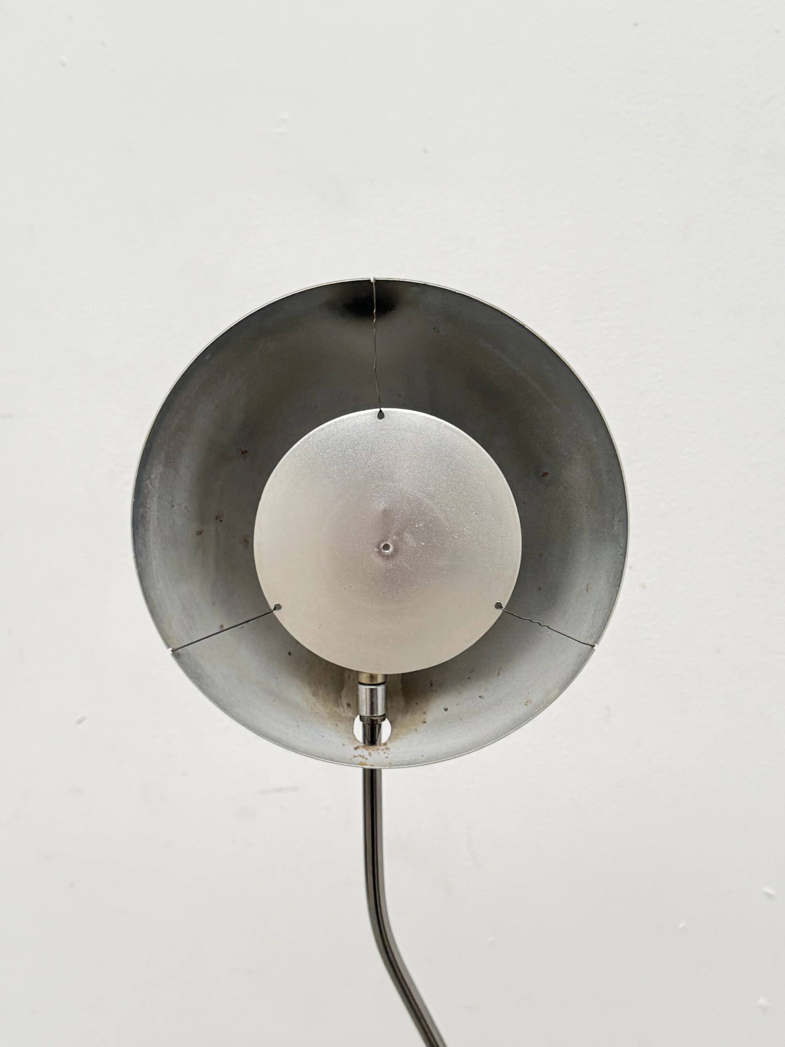 Lampadaire en métal et chrome, 1980