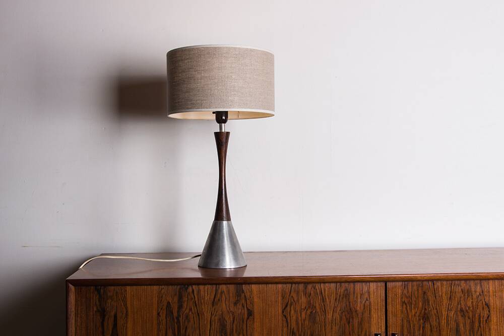 Lampe à poser Suédoise en Aluminium, Palissandre et Bakélite par Bergboms 1960.