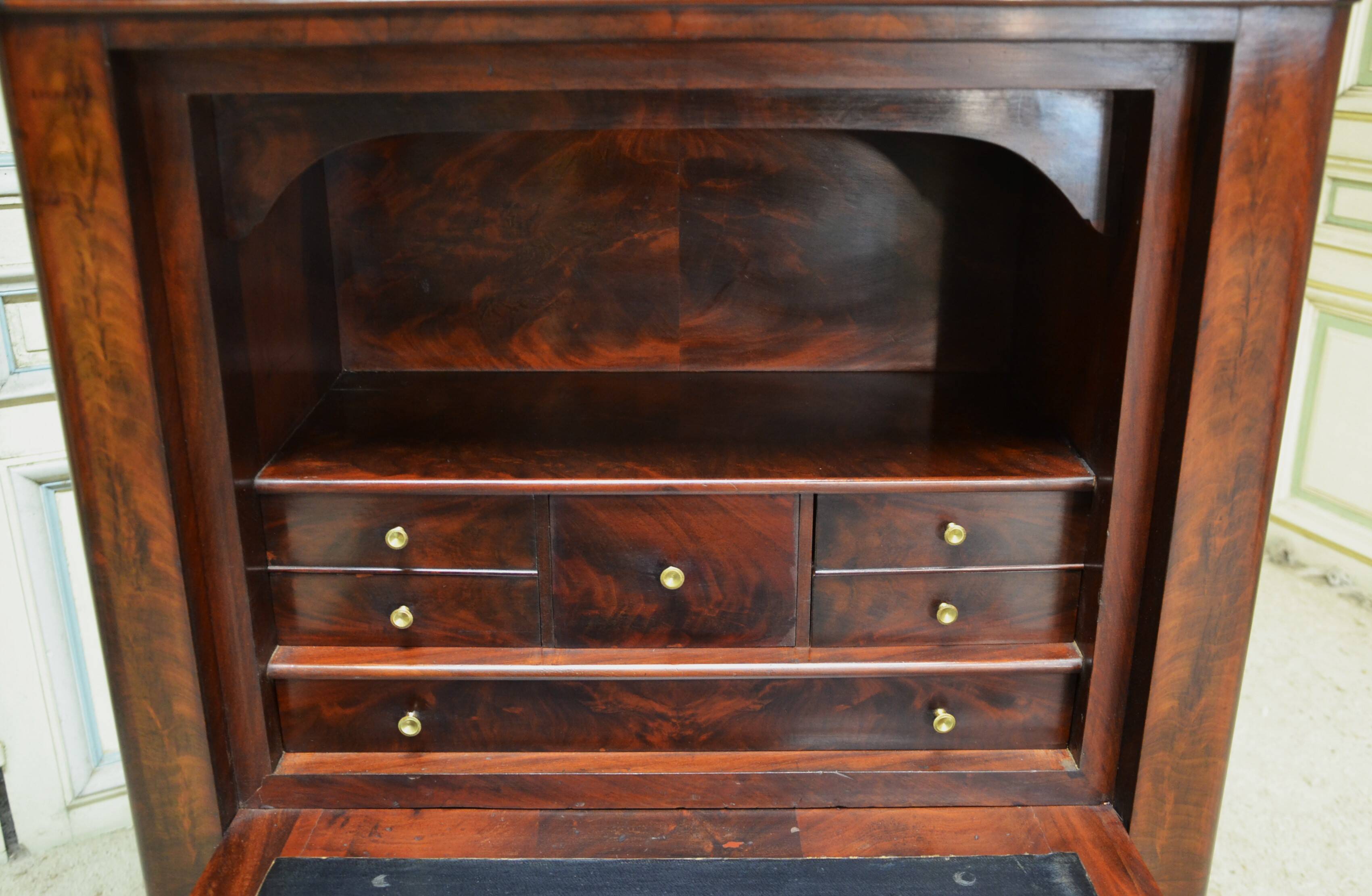 Mahogany secretary from the restoration period