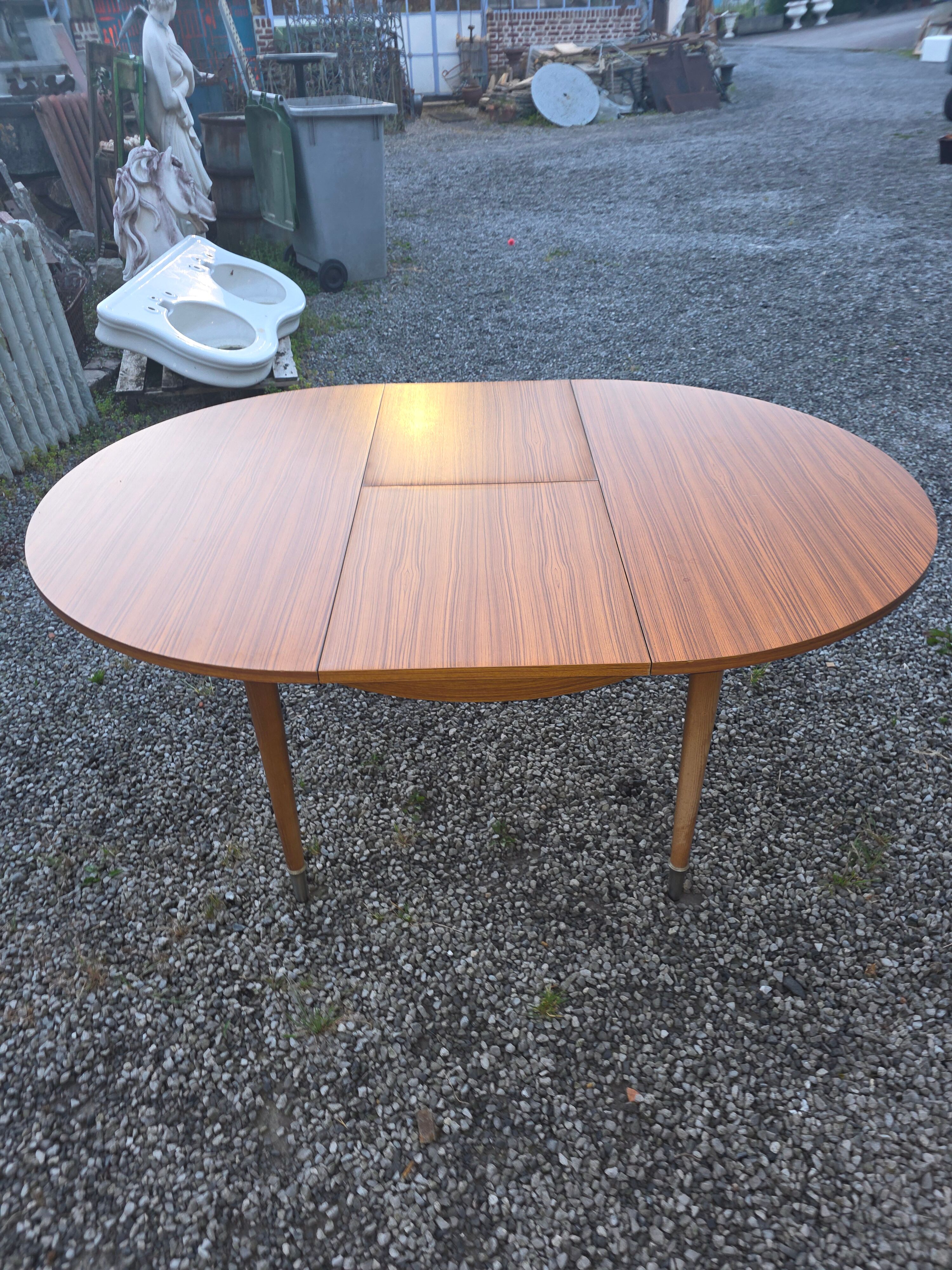 Table scandinave extensible en teck des années 60
