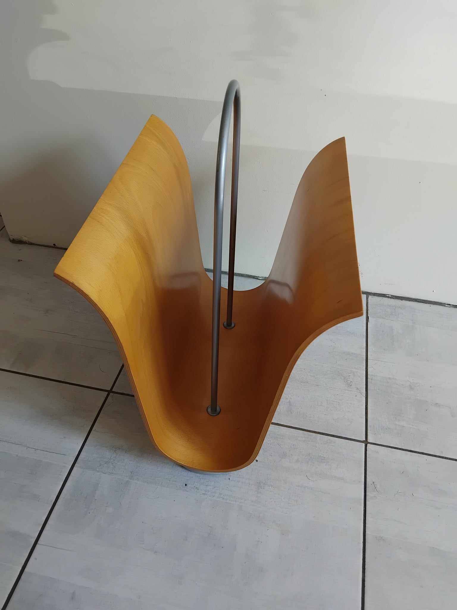 Roset line magazine rack from the 70s
