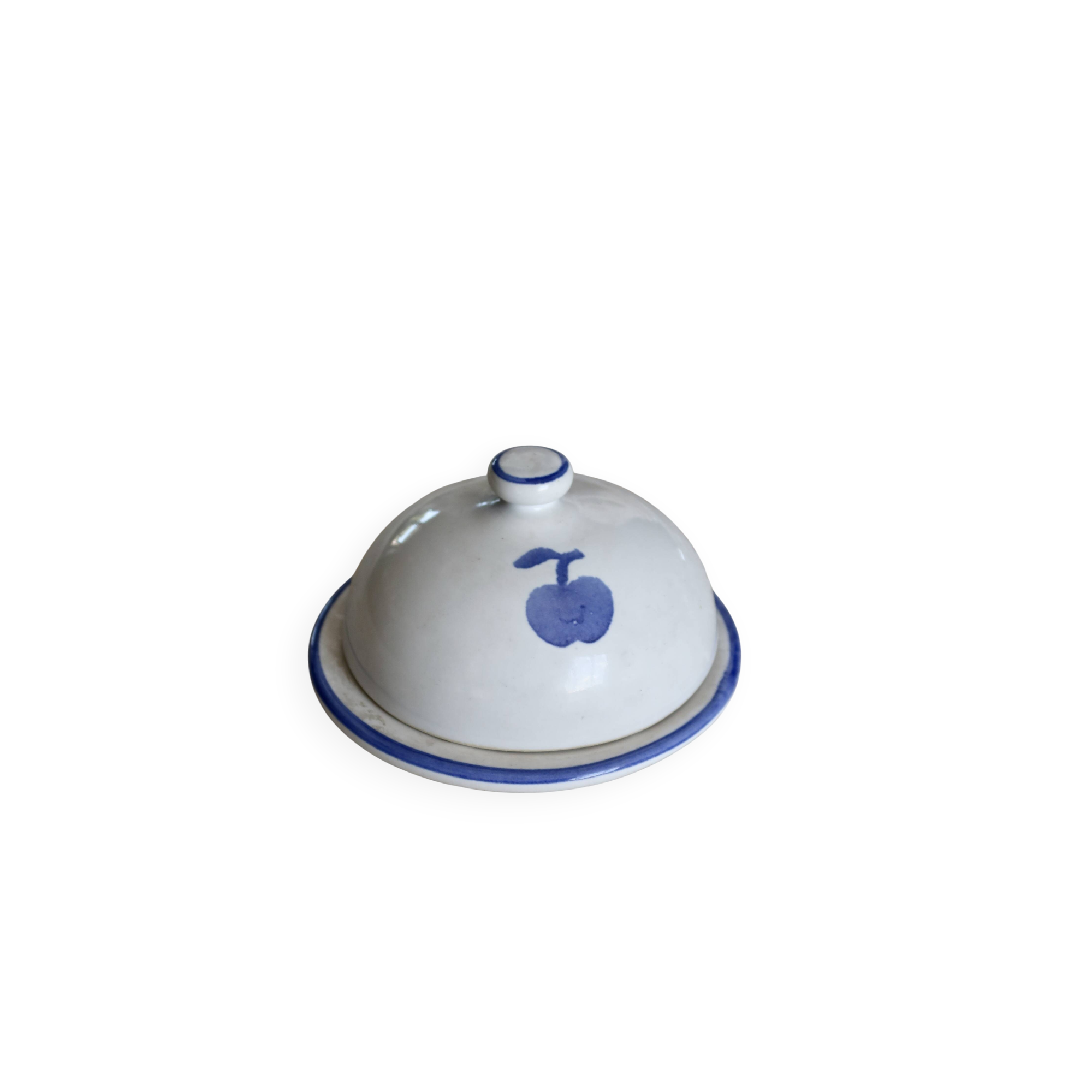 Small vintage white earthenware butter bell – Blue apple motif