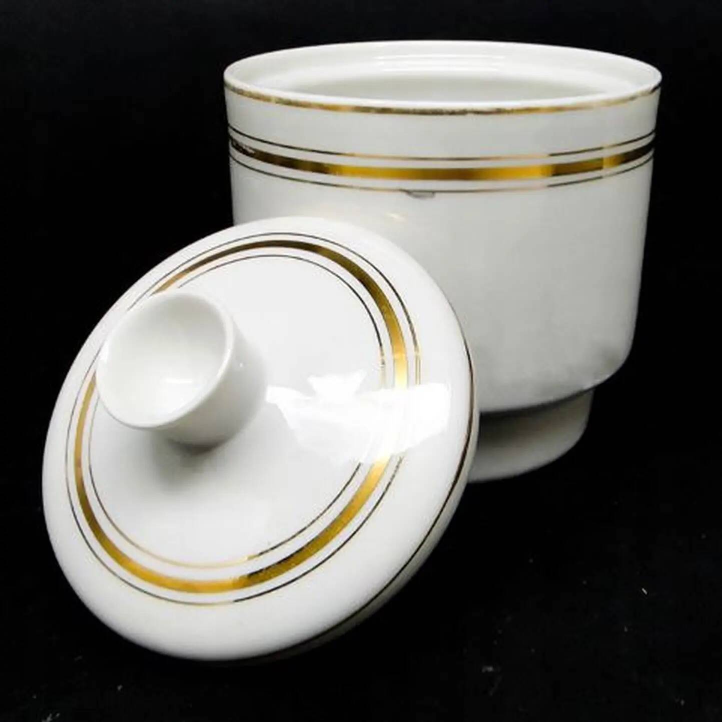 Mid-century modern sugar bowl, ivory ceramic, Ćmielów, Poland, 1960s