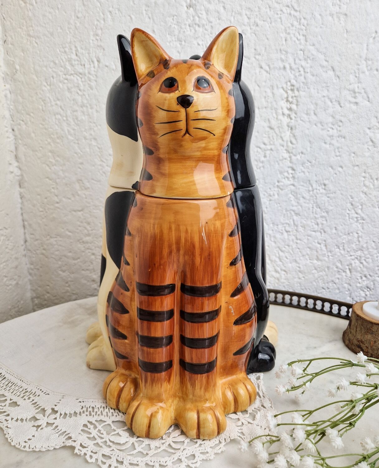 Cat cookie jar, ceramic cookie jar three vintage cats
