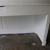 White 50s wooden counter desk