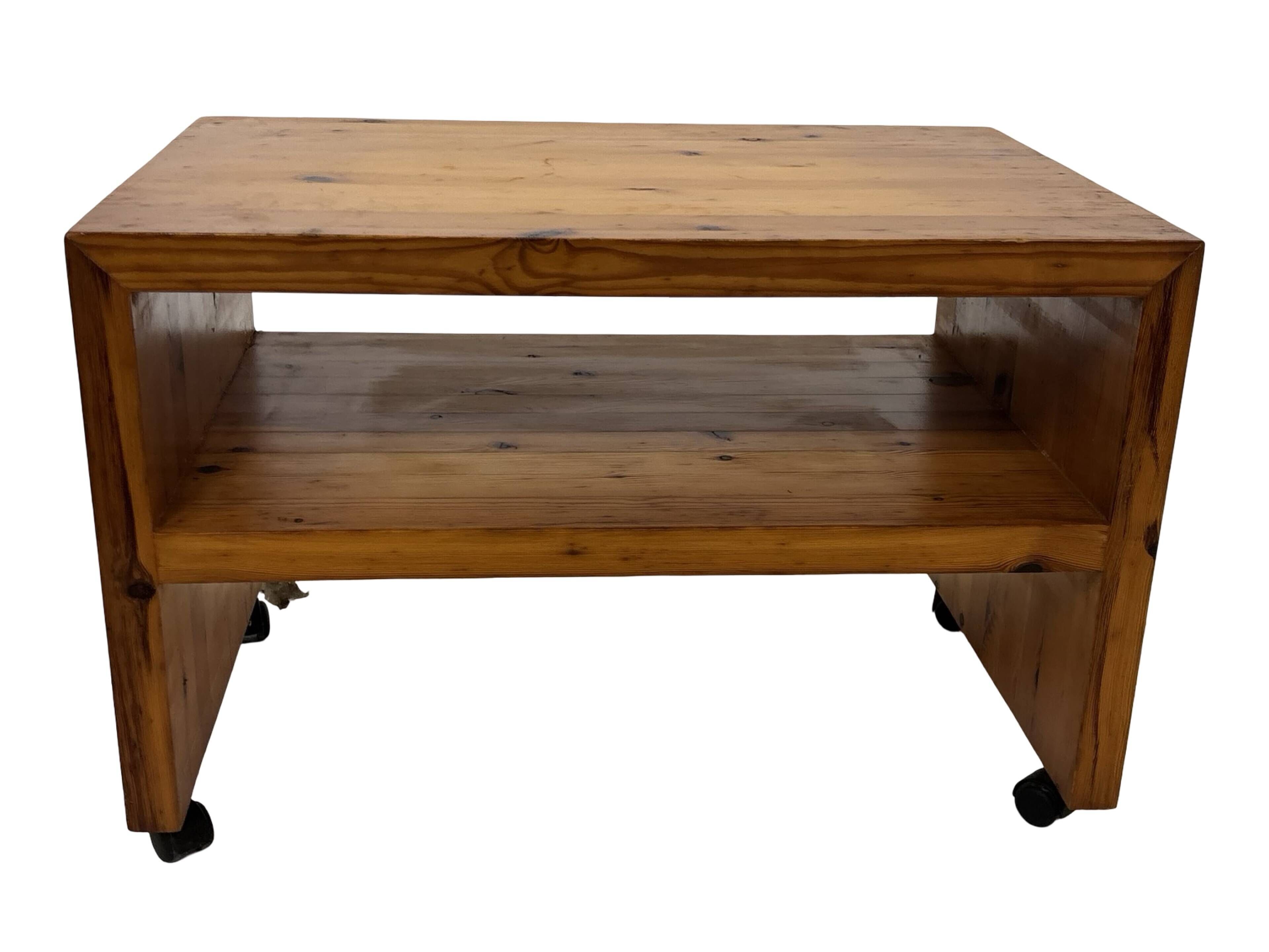 Table de chevet en pin, années 70
