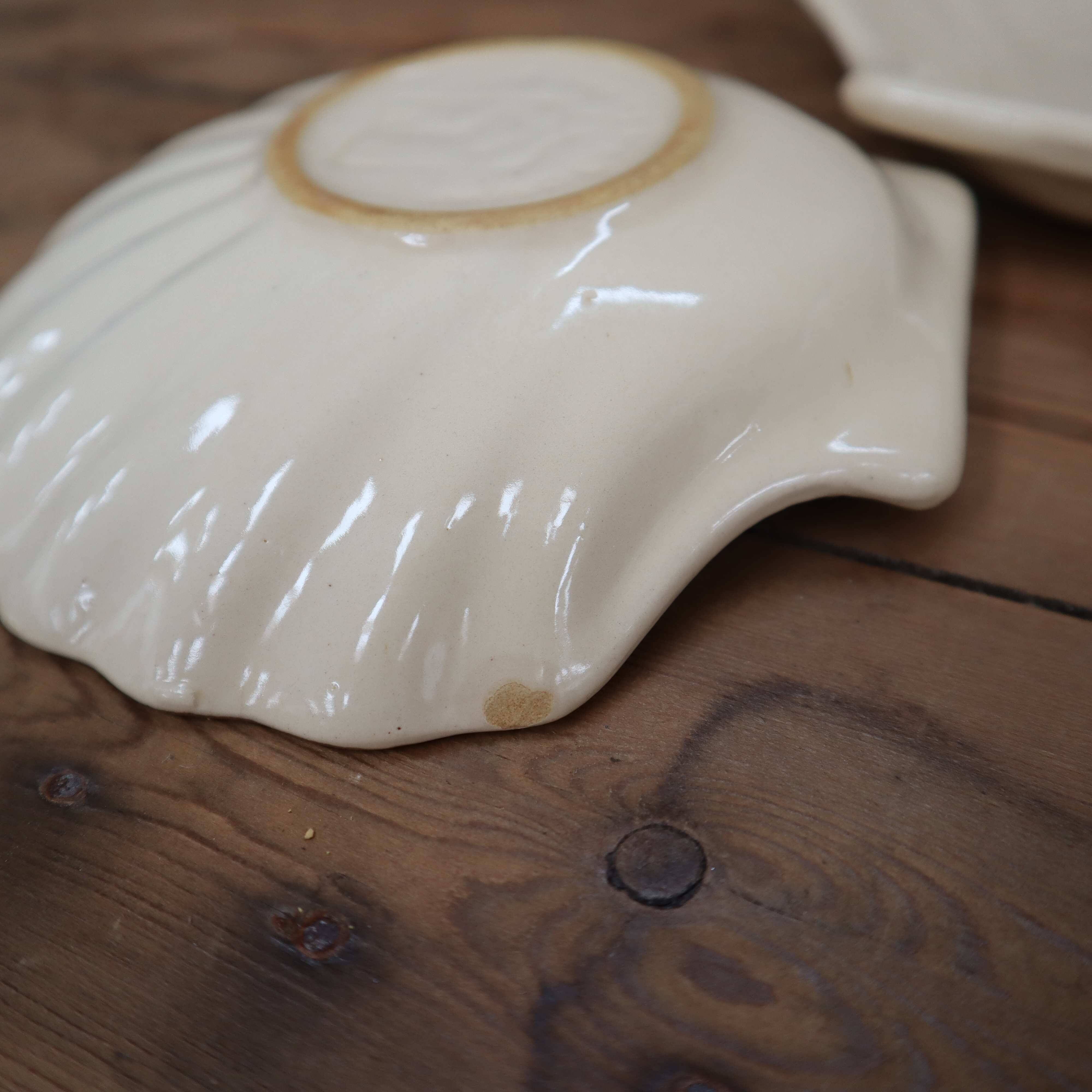 6 Emile Henry ceramic shell bowls