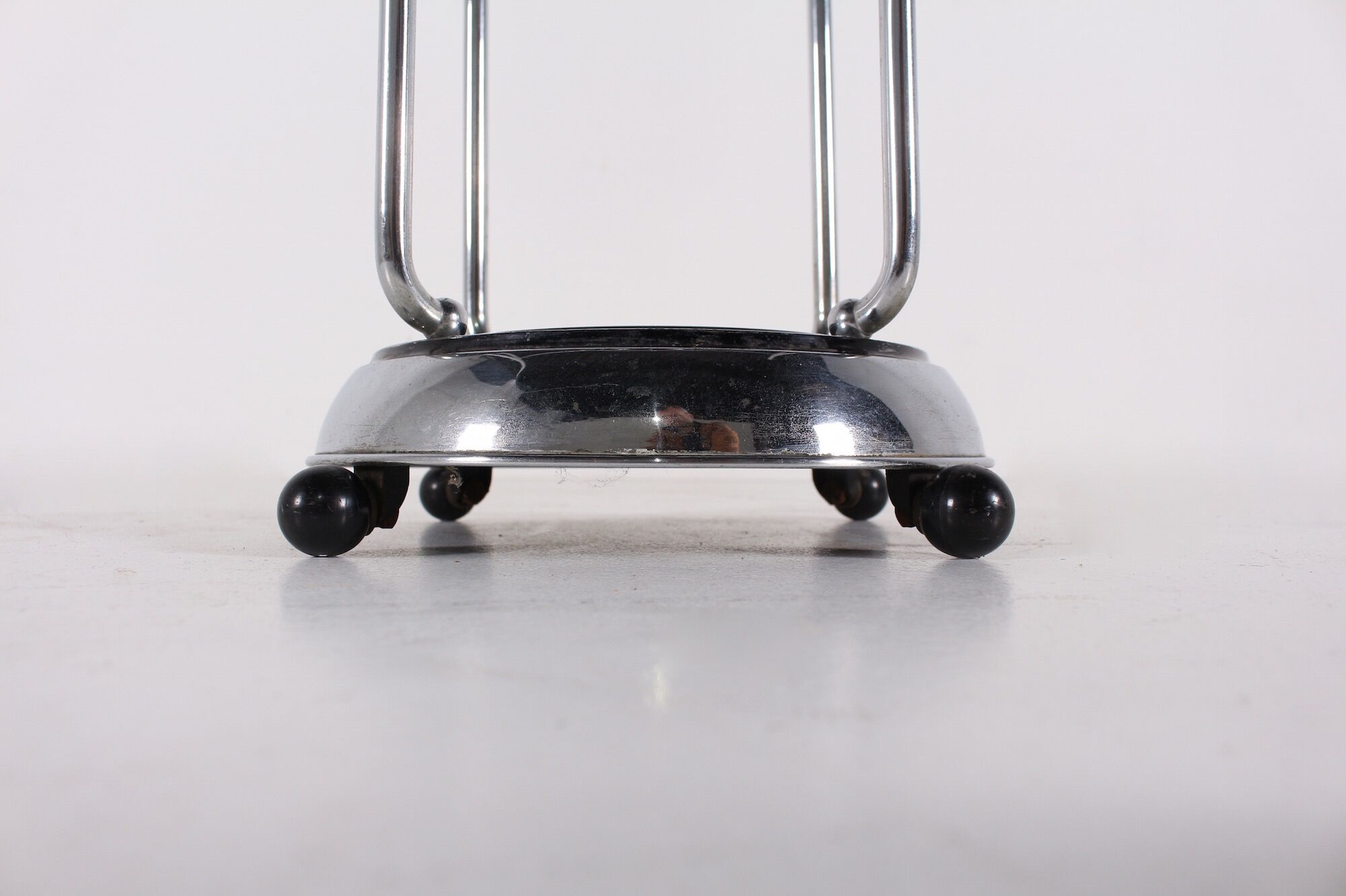 Rain door, Champagne bucket or art deco planter