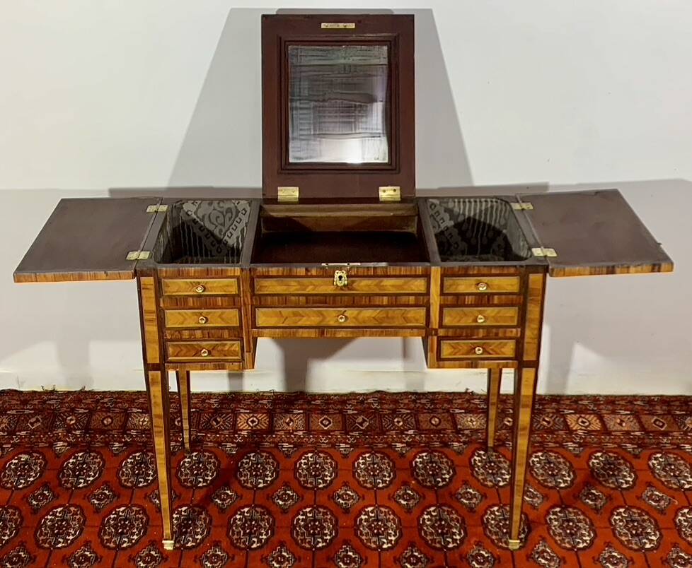 Louis XVI dressing table, rosewood and violet wood marquetry