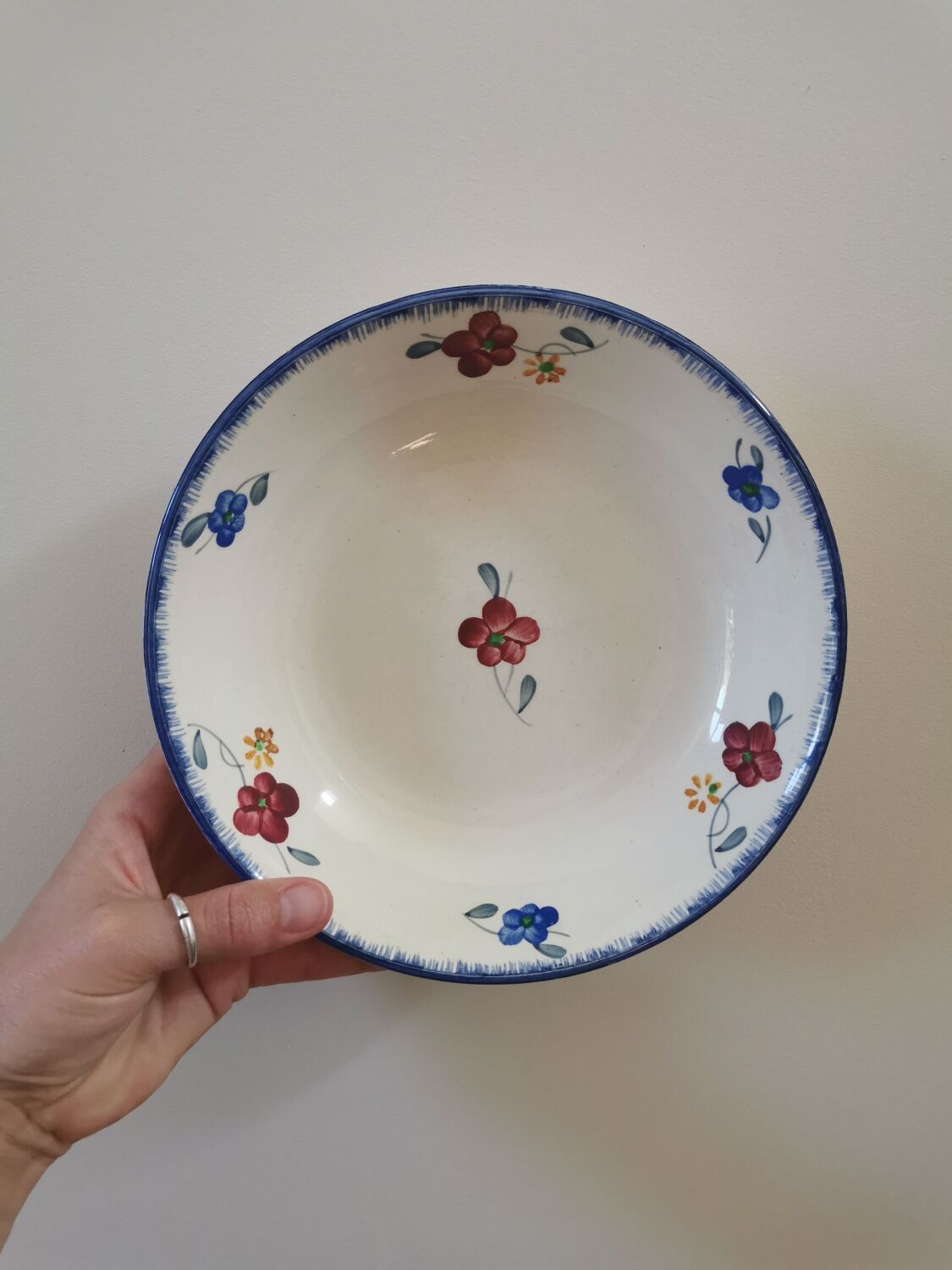 Digoin vintage calotte plates, Mary-Lou