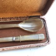 Salad cutlery box in vintage blond horn 30/40 France