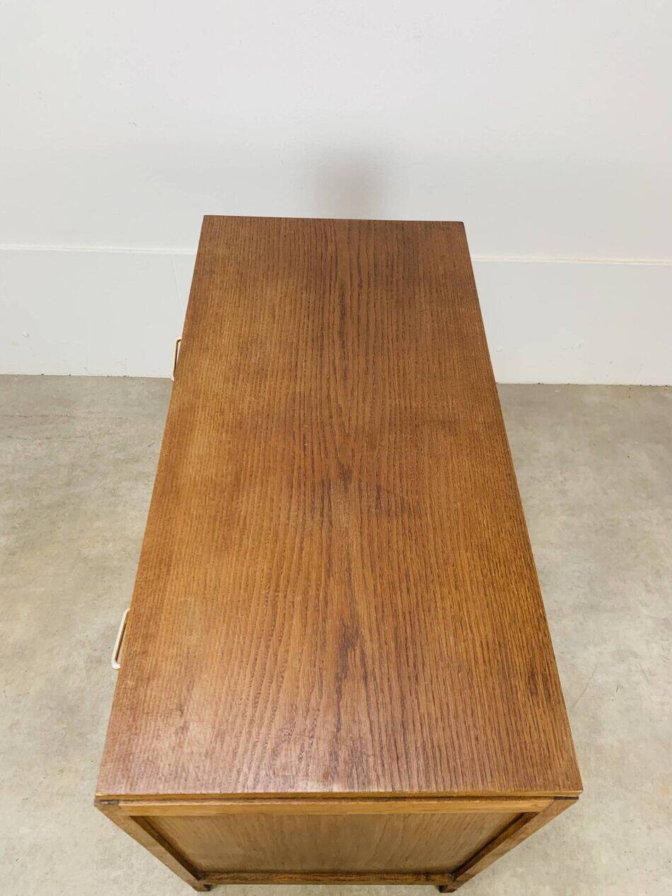 Wooden chest of drawers, splayed legs from the 1950s, vintage