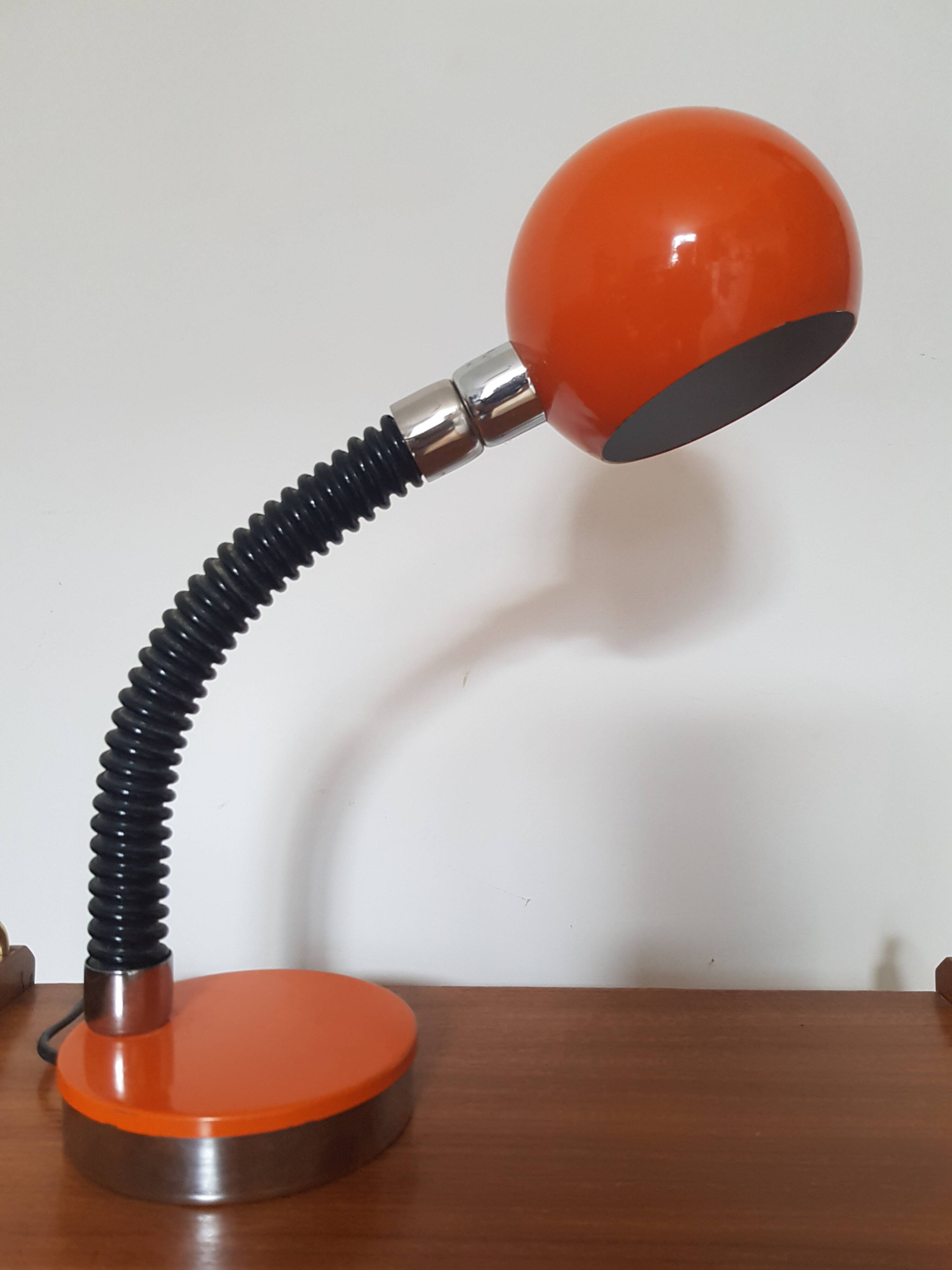 Orange targetti lamp