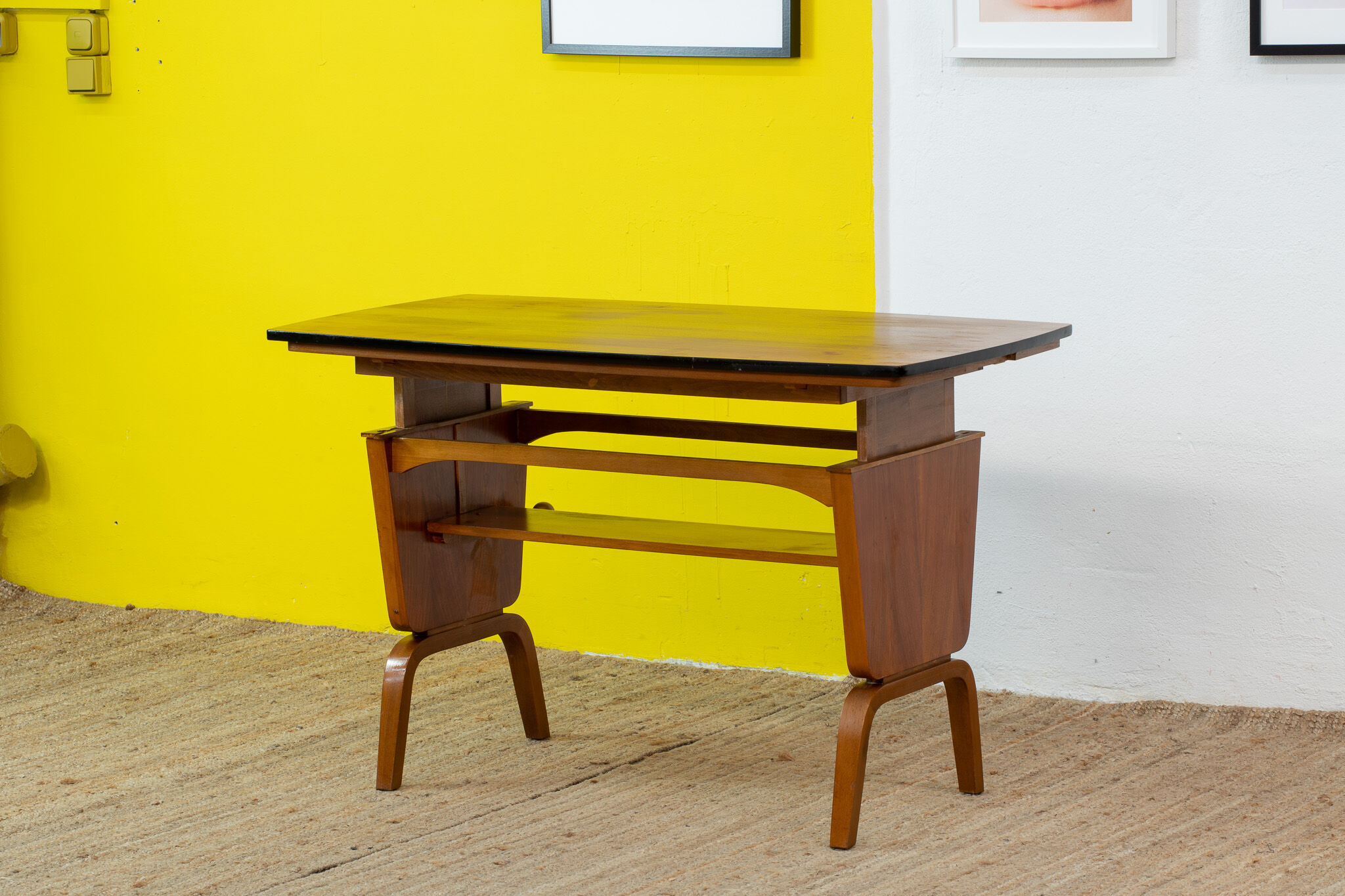 Scandinavian table 119 cm
