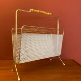 Newspaper rack