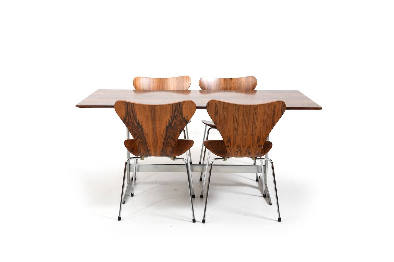Arne Jacobsen Shaker Table and Series 7 Chairs 1960s
