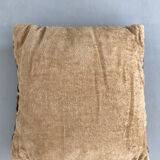 Coussin en broderie de laine 40x40cm