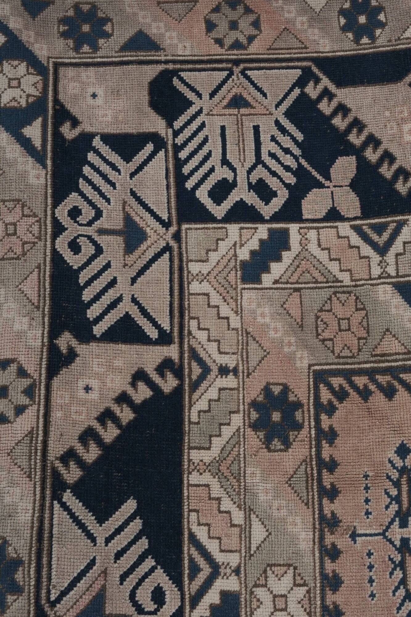 Vintage Turkish Oushak rug 302x393 cm