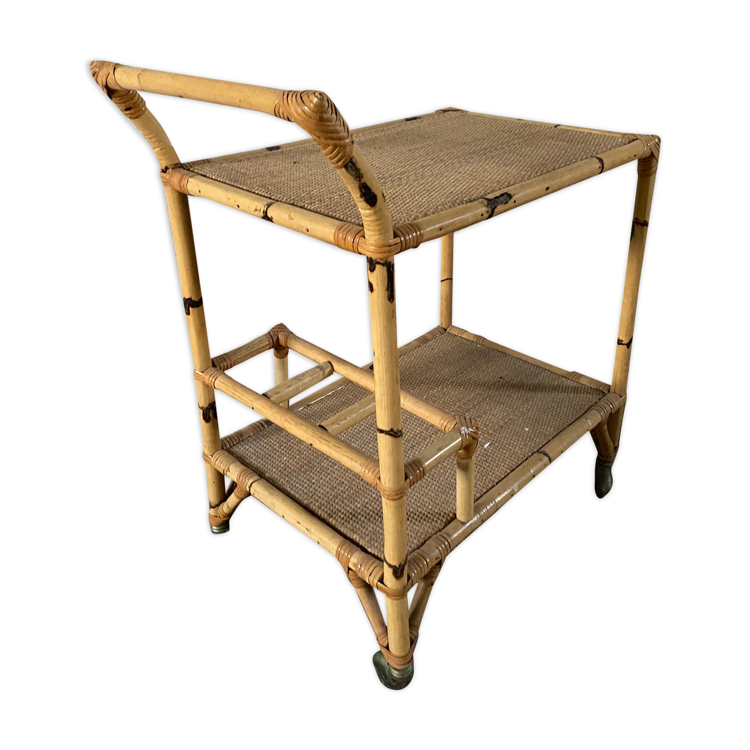 Rattan service on wheels