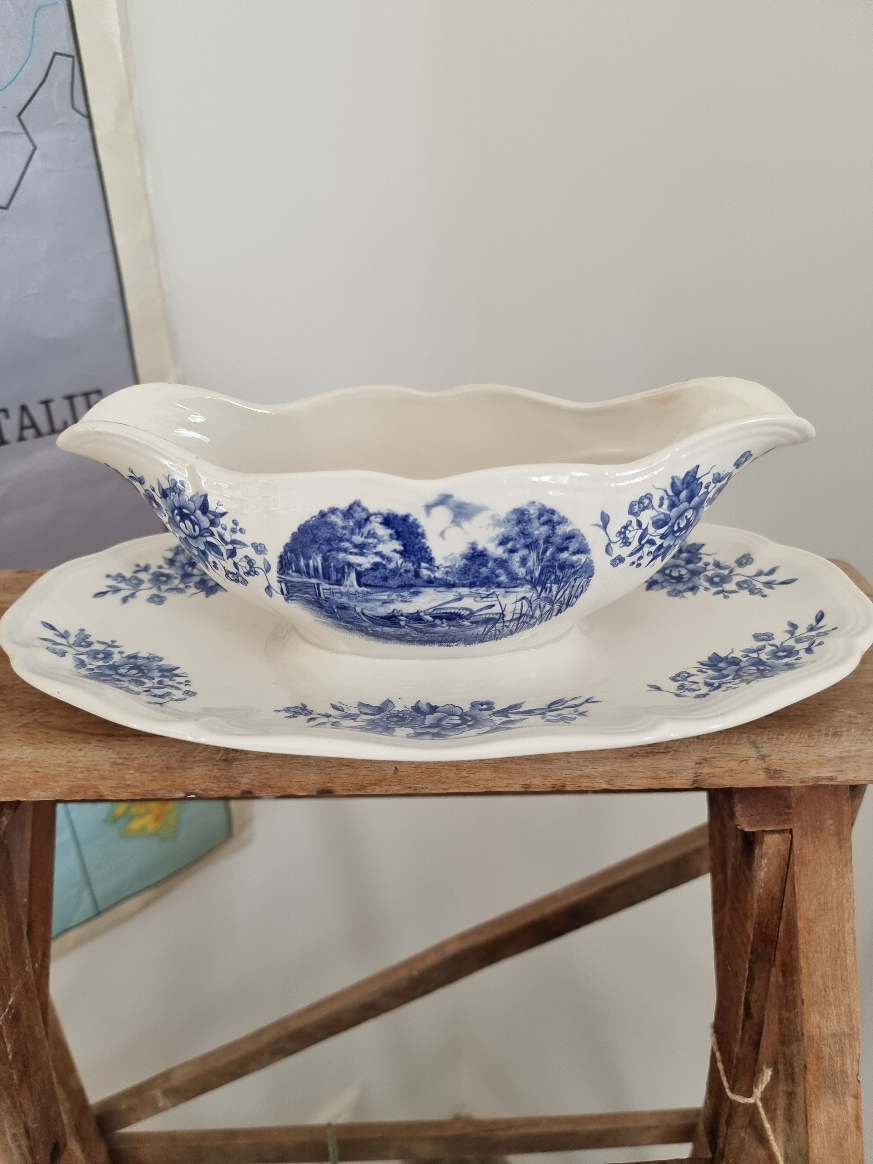 Sauce boat Romantic Sarreguemines