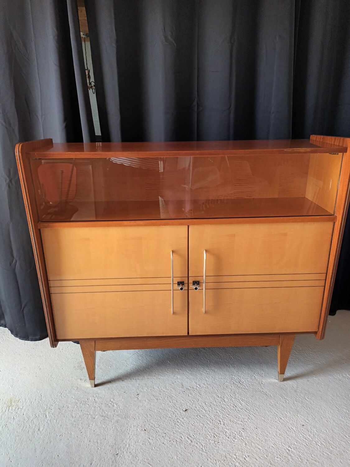 Vintage showcase buffet