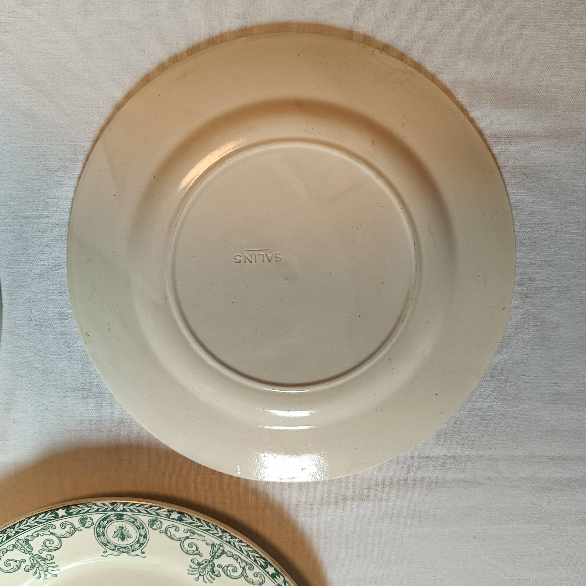 3 dessert plates salins