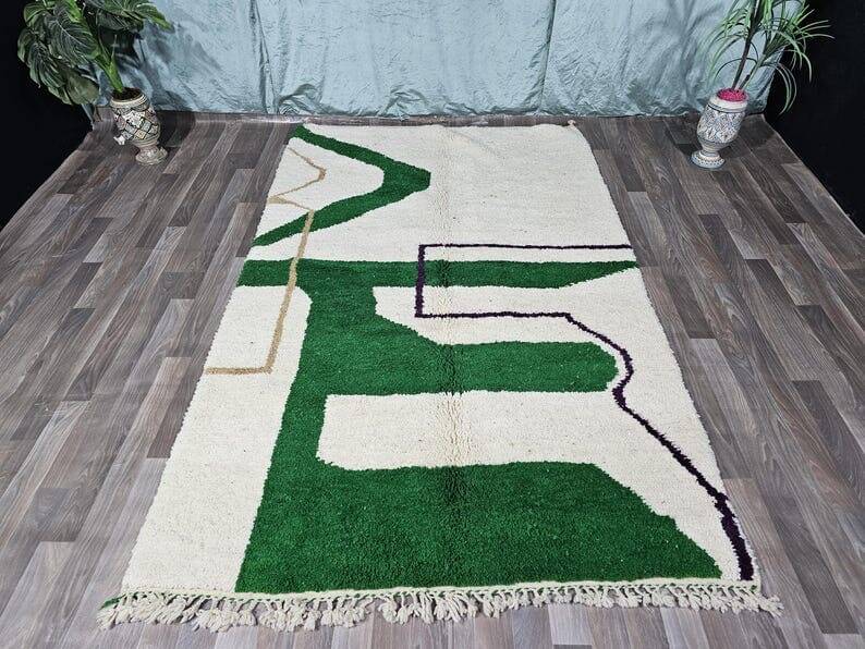 Traditional handmade Moroccan Atlas rug size 150 x 250 cm.