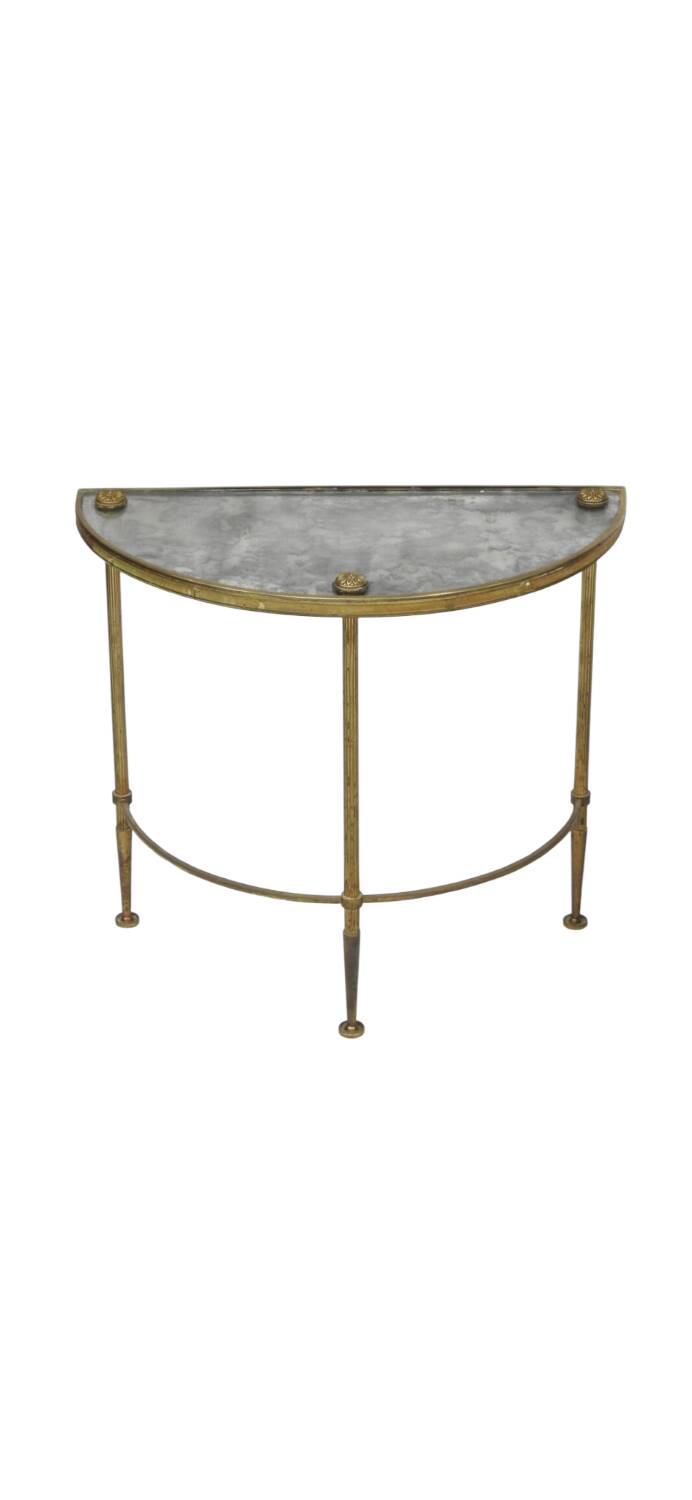 Table basse tripartite style Maison Jansen en laiton, bronze et verre