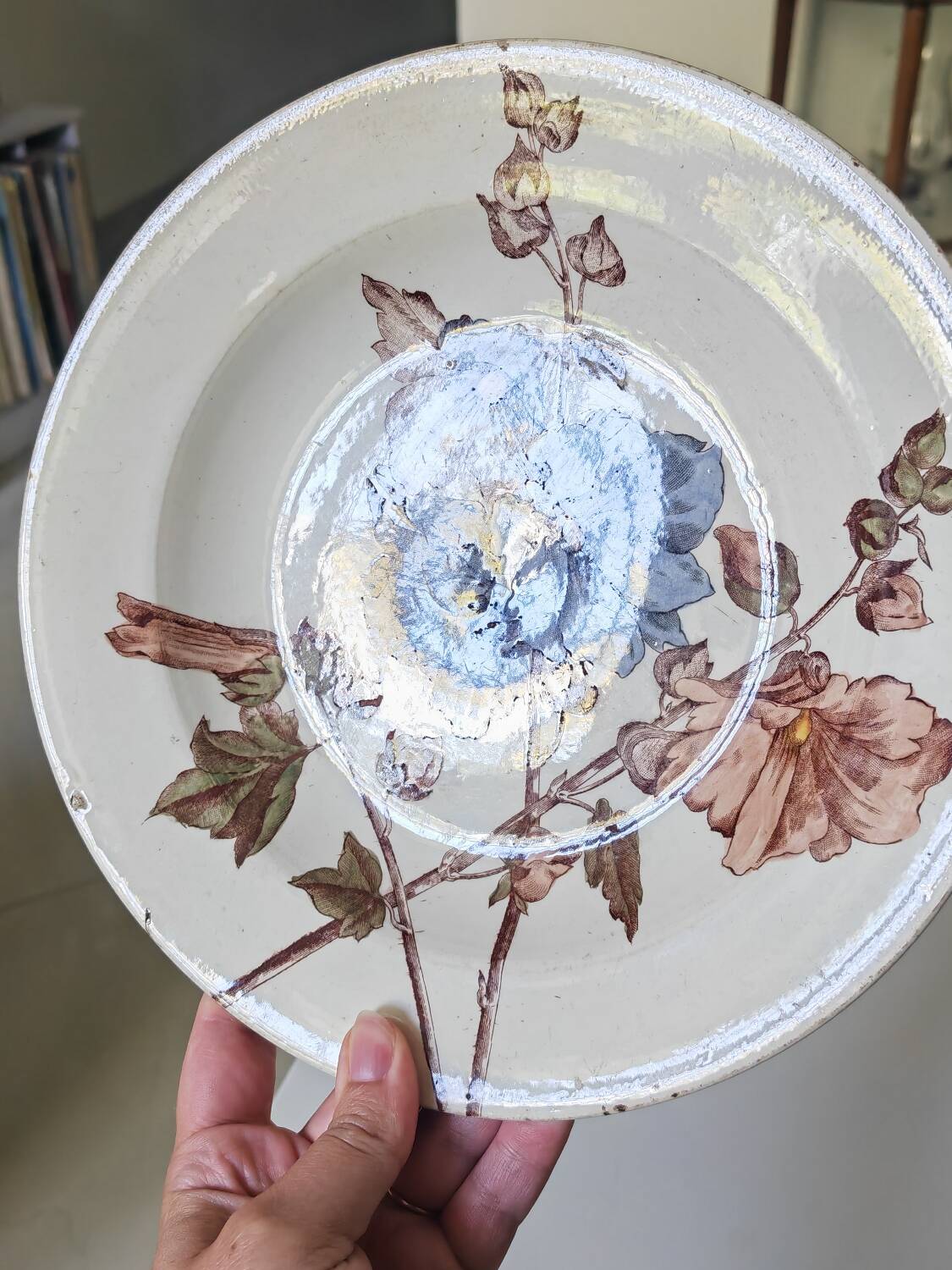 Old polychrome plate Trémières